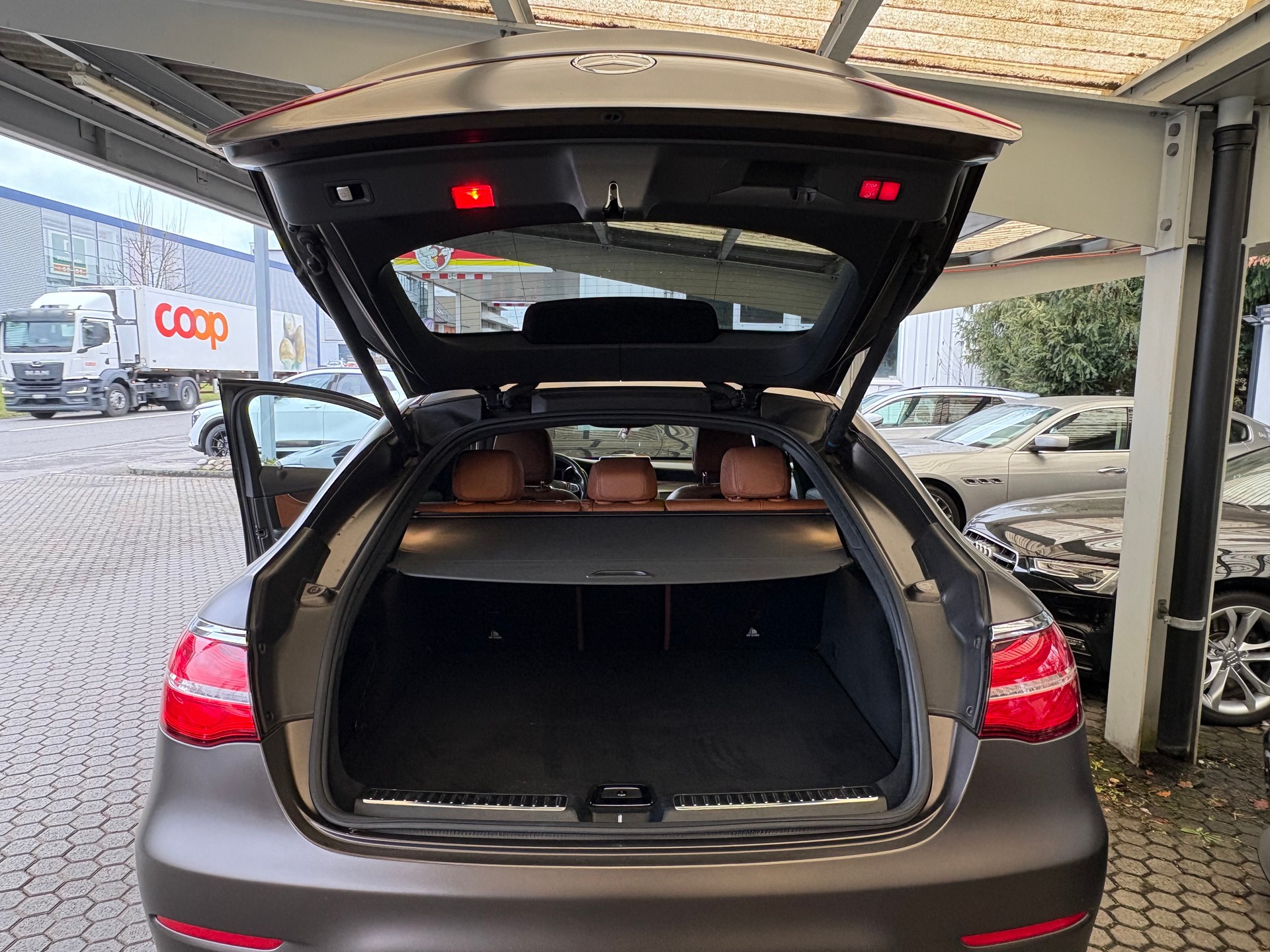 MERCEDES-BENZ GLC Coupé 350 d AMG Line 4Matic 9G-Tronic-image-9