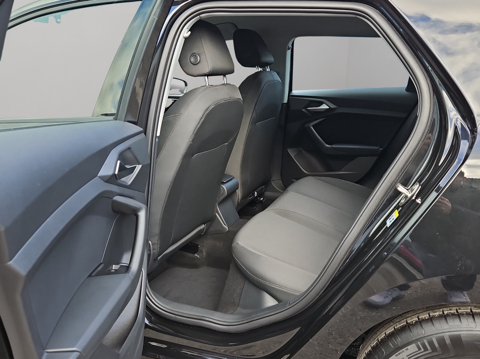 AUDI A1 Sportback 30 TFSI Attraction S-tronic-image-8