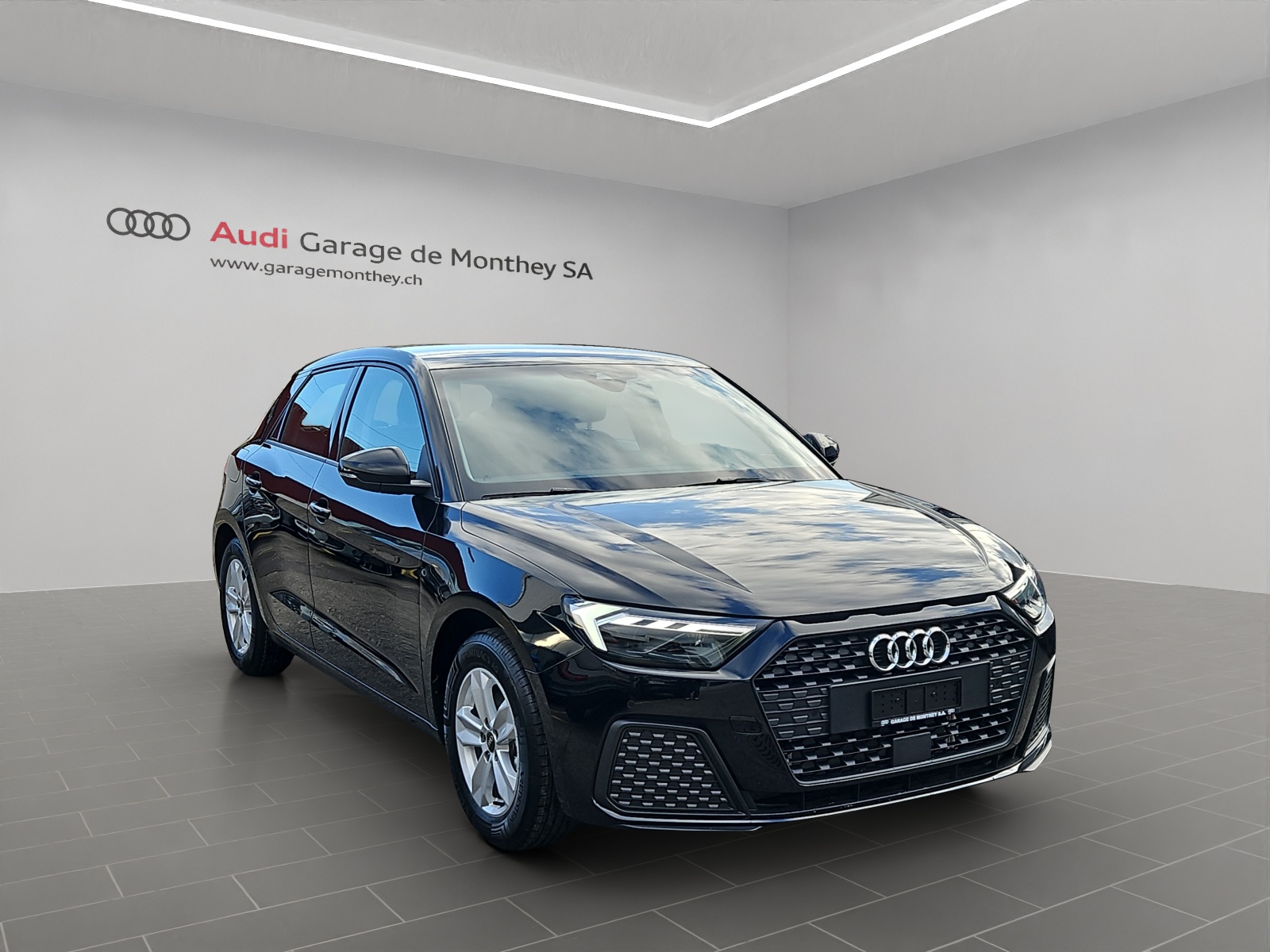 AUDI A1 Sportback 30 TFSI Attraction S-tronic-image-2