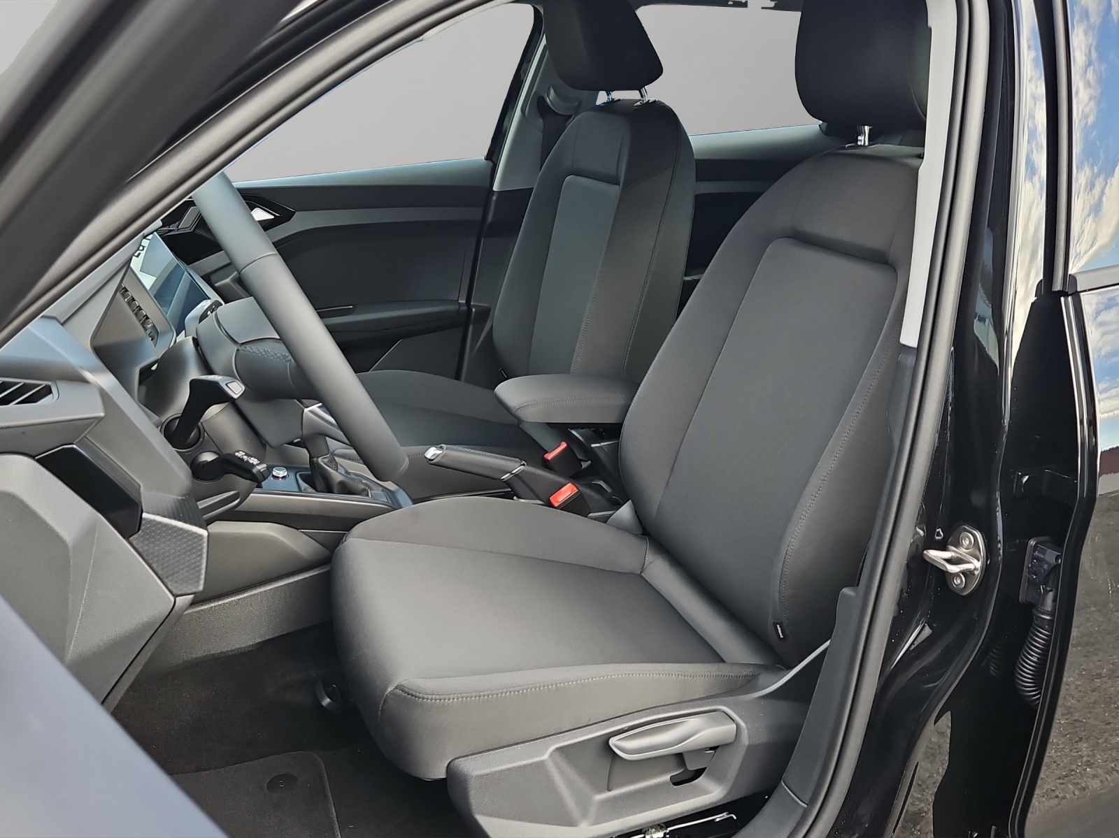 AUDI A1 Sportback 30 TFSI Attraction S-tronic-image-7