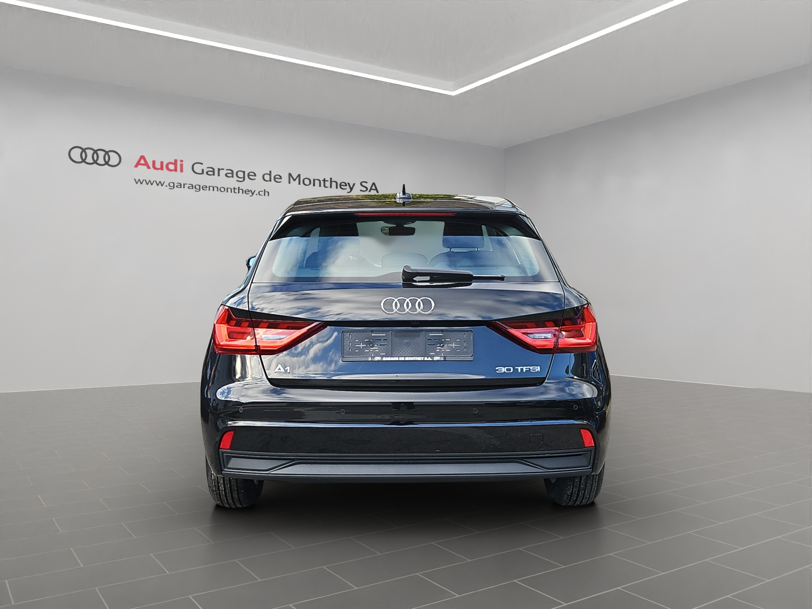 AUDI A1 Sportback 30 TFSI Attraction S-tronic-image-4