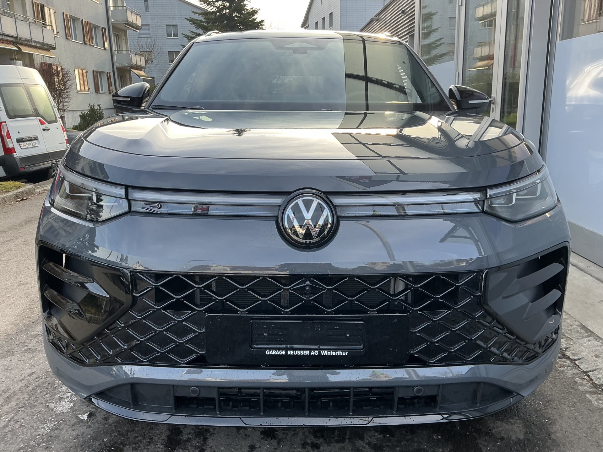 VW Tayron 2.0 TDI 193PS 4Motion R-Line *** BLACK STYLE & PANORAMADACH ***-showroom-element-1