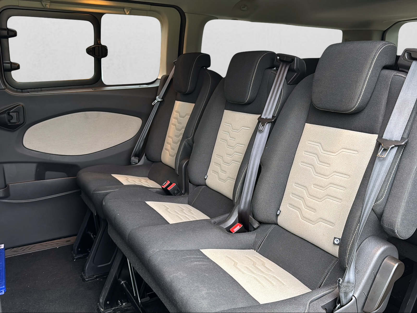 FORD Tourneo Custom 310 L2H1 Titanium SelectShift A-image-14