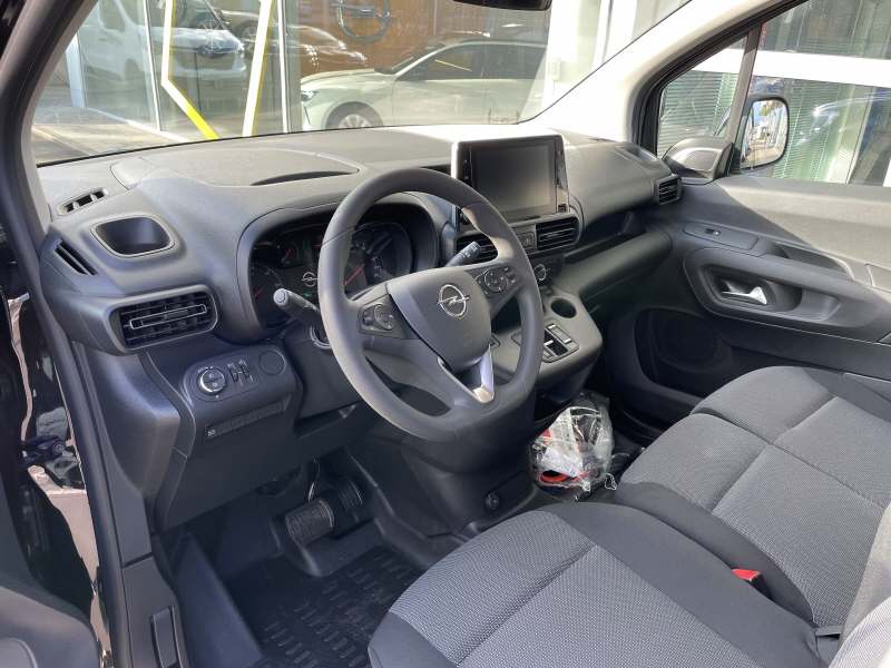 OPEL Combo-e Cargo 2.4 t Electric-image-5
