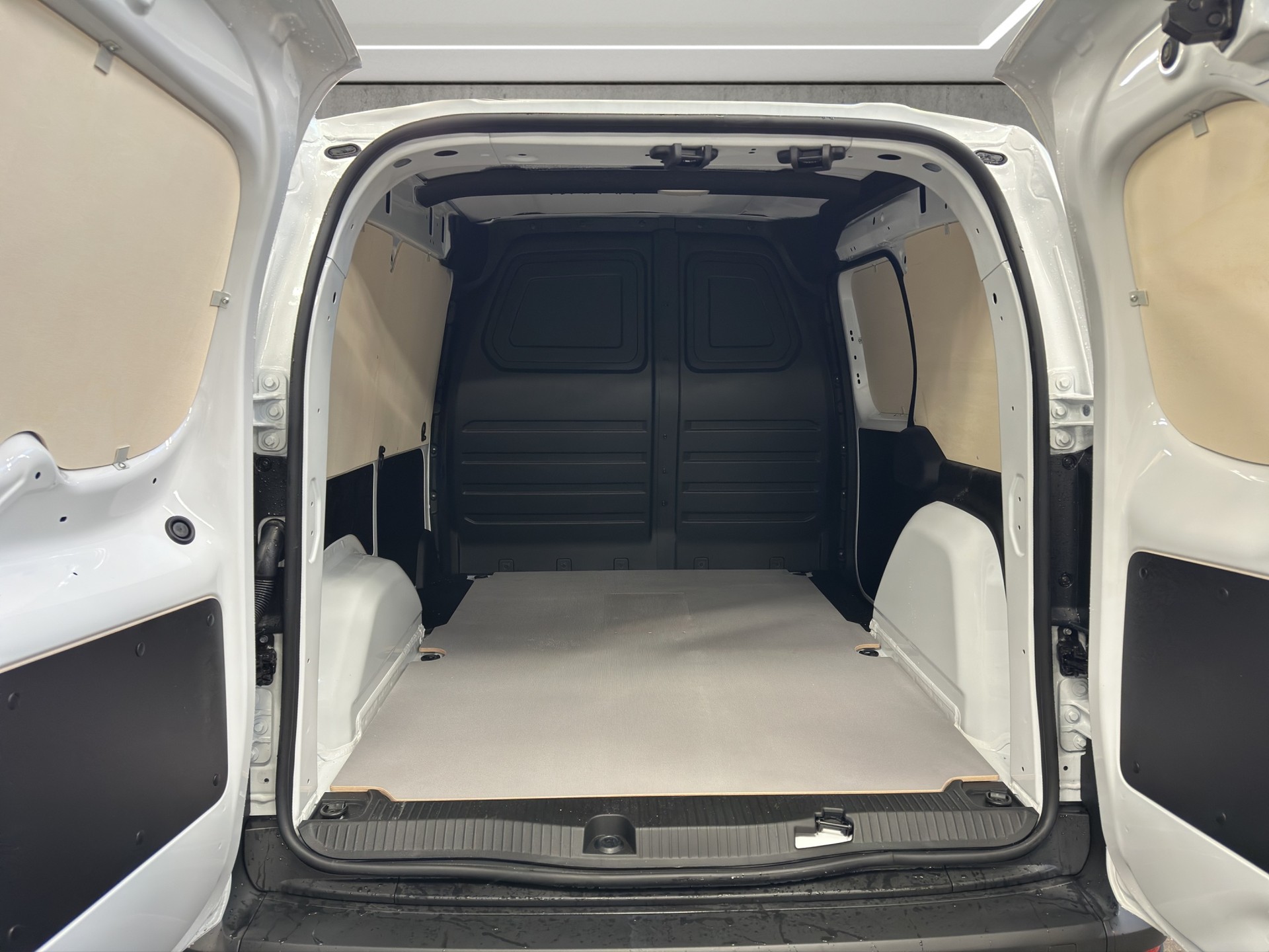 MERCEDES-BENZ eCitan 45kWh Select WORKER-image-7