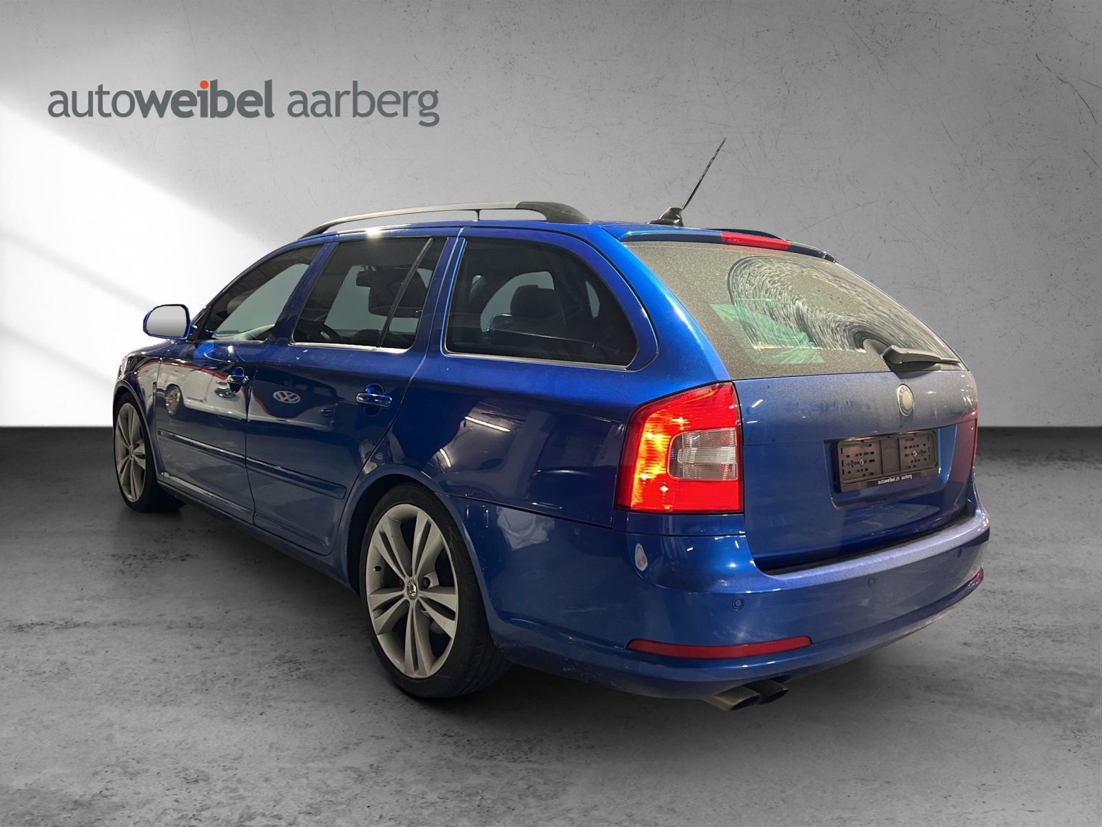 SKODA Octavia 2.0 TFSI RS-showroom-element-3