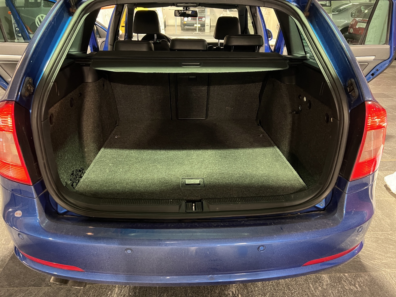 SKODA Octavia 2.0 TFSI RS-image-9