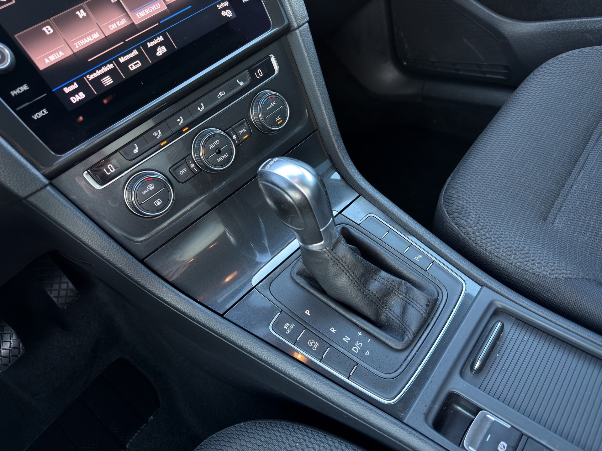 VW Golf 1.4 TSI Comfortline DSG-image-16