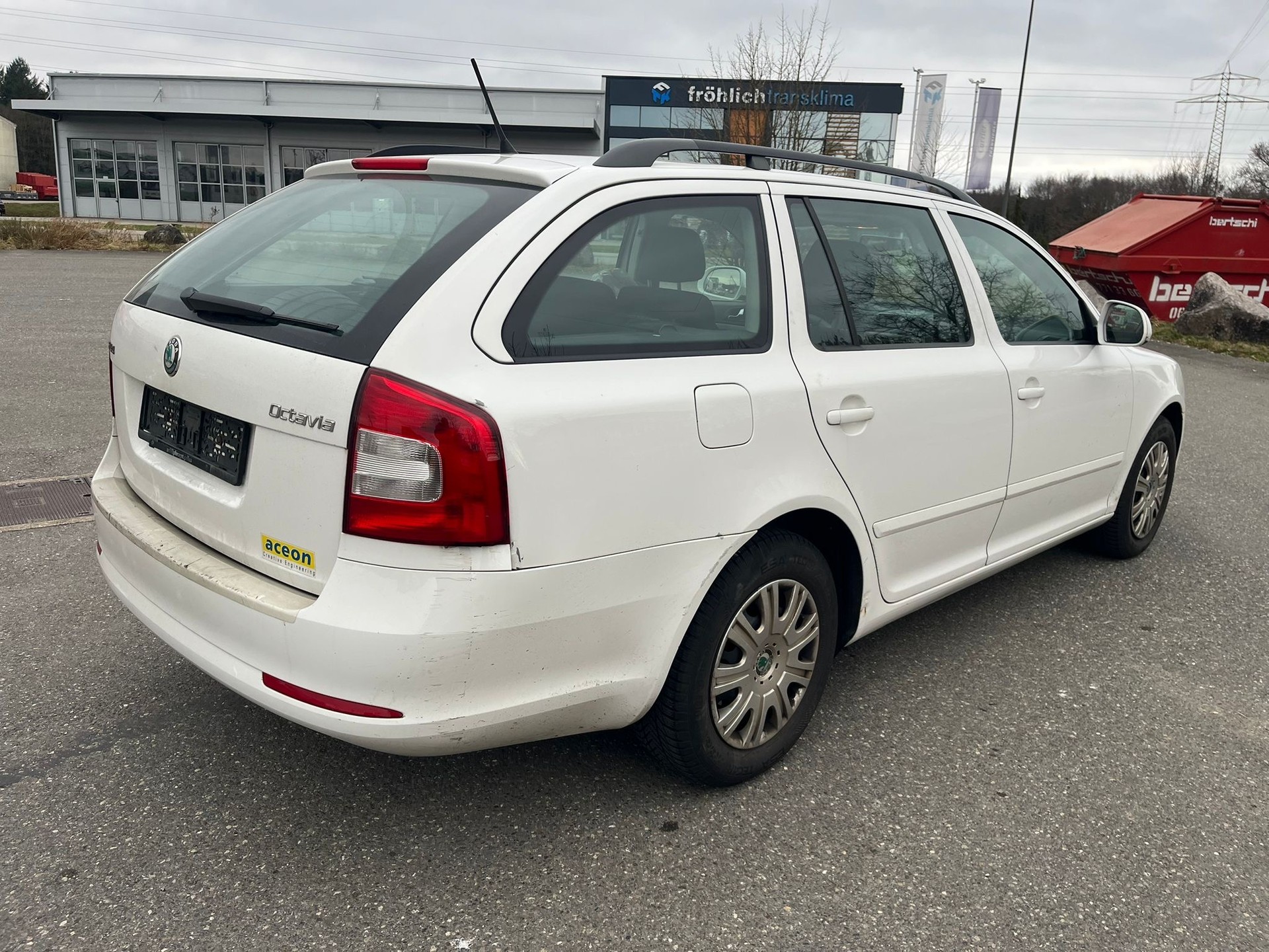 SKODA Octavia Combi 1.8 TSI Ambition 4x4-image-4