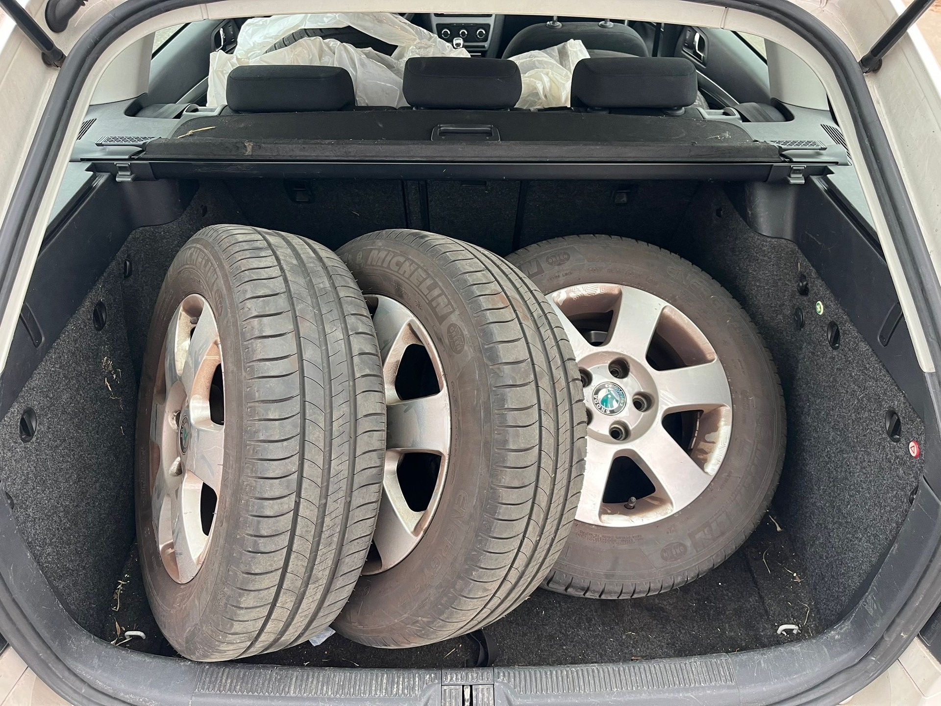 SKODA Octavia Combi 1.8 TSI Ambition 4x4-image-7