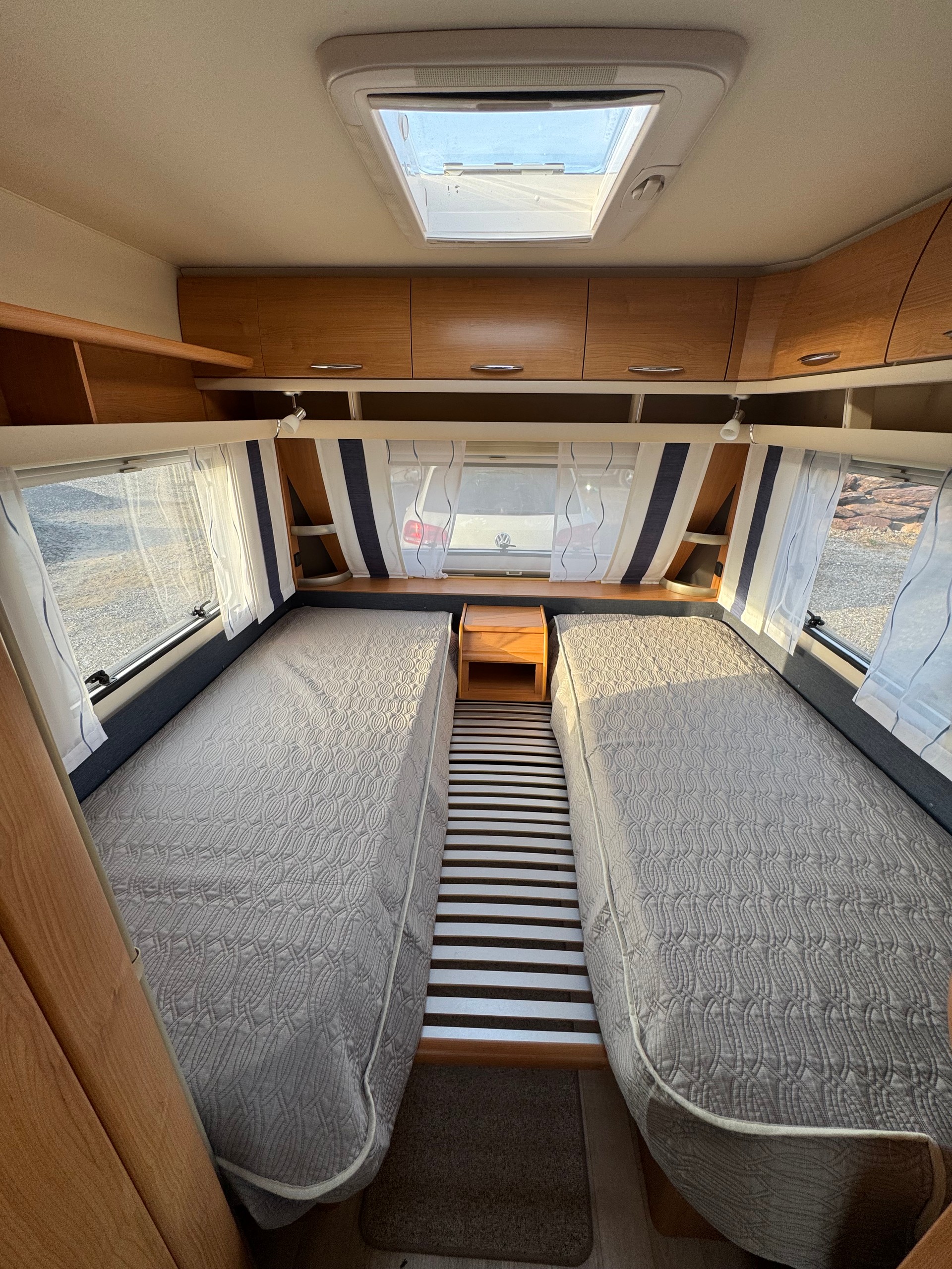 FENDT Saphir 465 - Vorzeit - 2 x Einzelbett Längst mit Mittelrost - Service neu-image-12