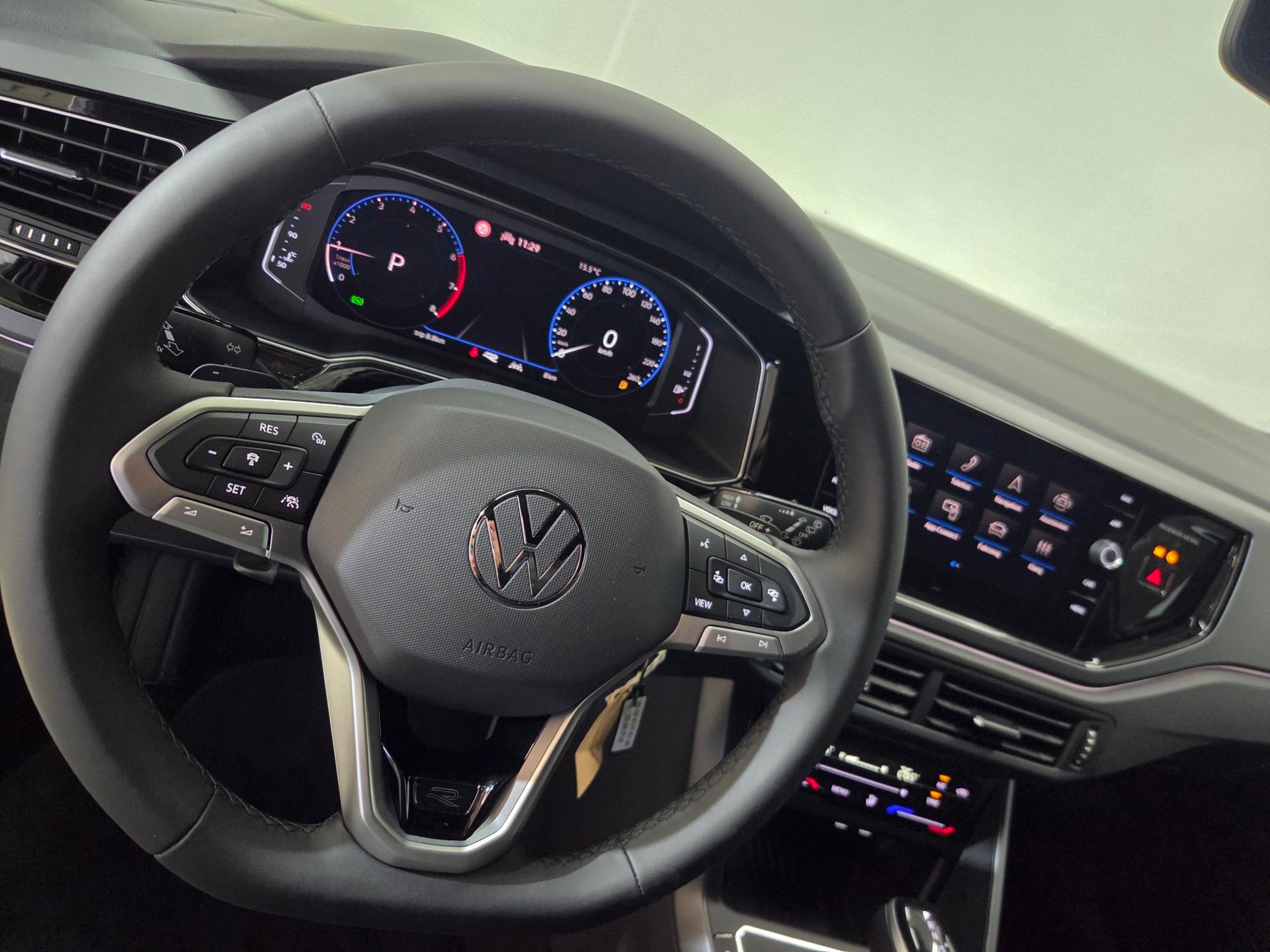 VW Polo 1.0 TSI R-Line DSG-image-5