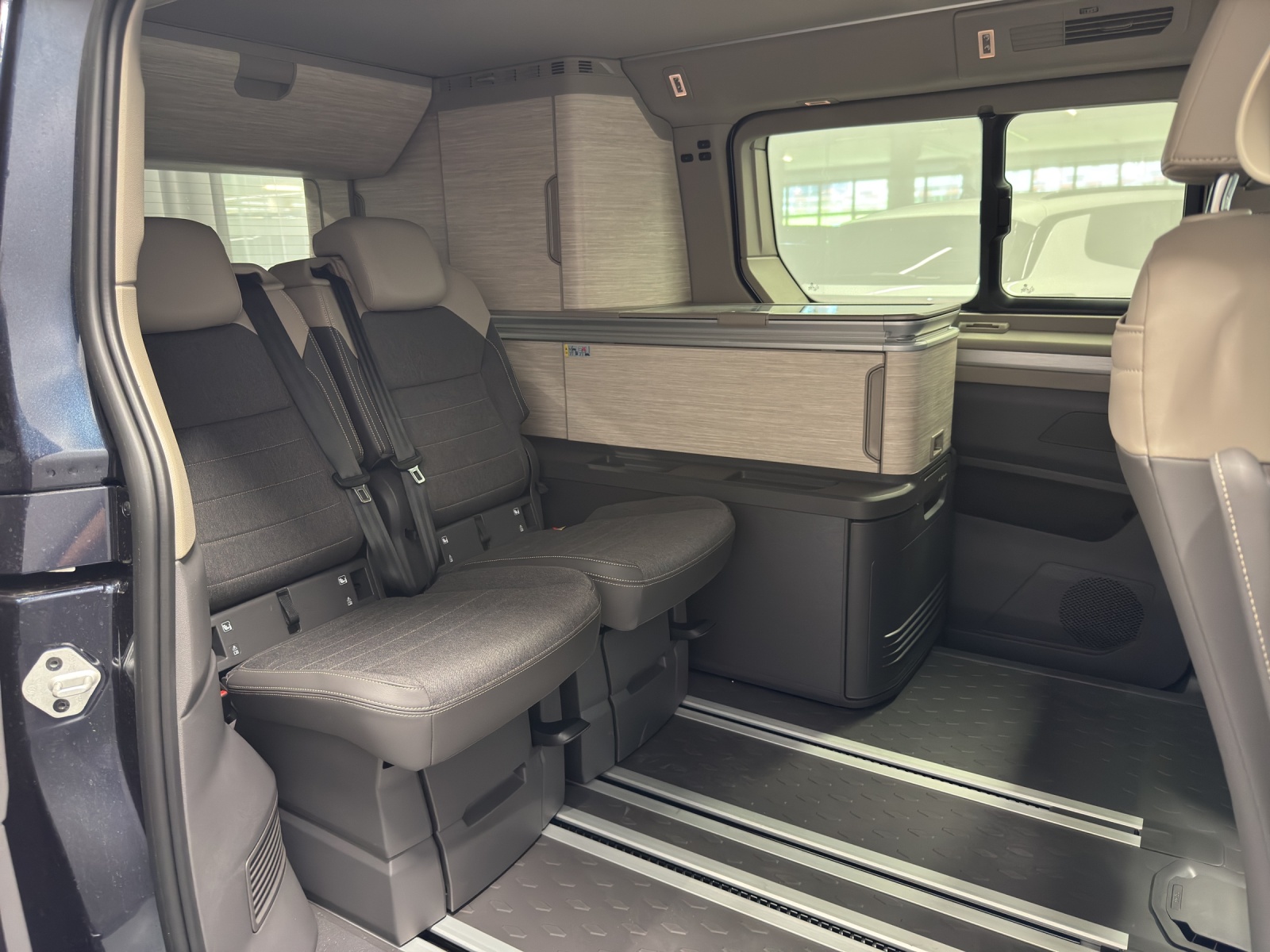 VW T7 California 1.5 TSI eHybrid Ocean Liberty DSG-image-9