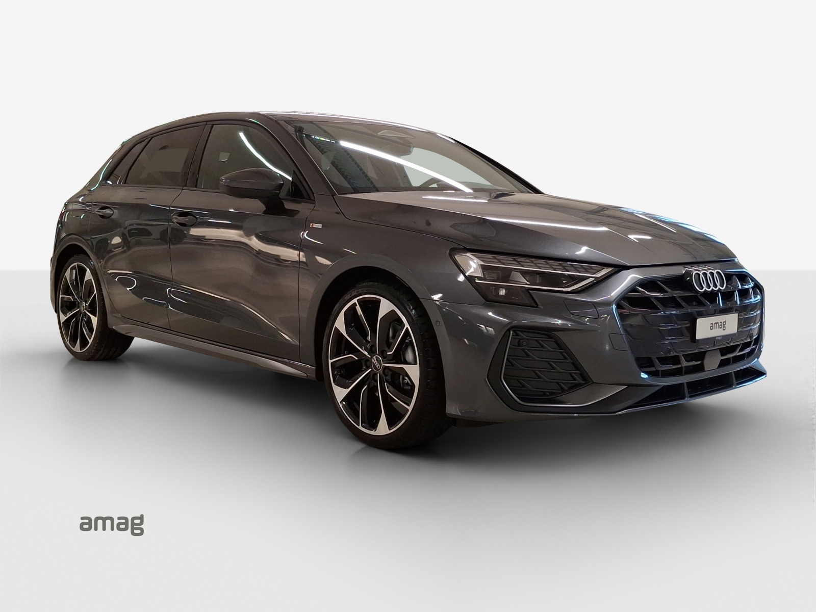 AUDI A3 Sportback TFSI 110 kW S line Attraction S tronic-image-5