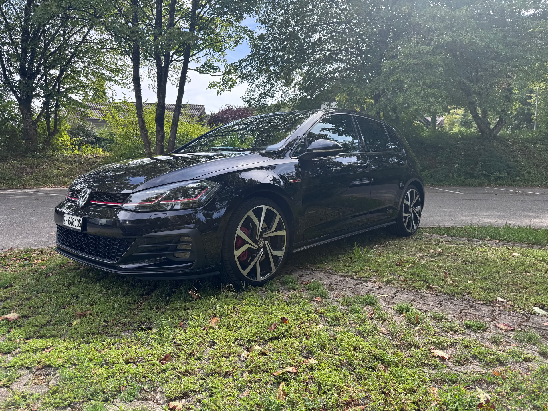 VW Golf 2.0 TSI GTI Performance DSG-image-2