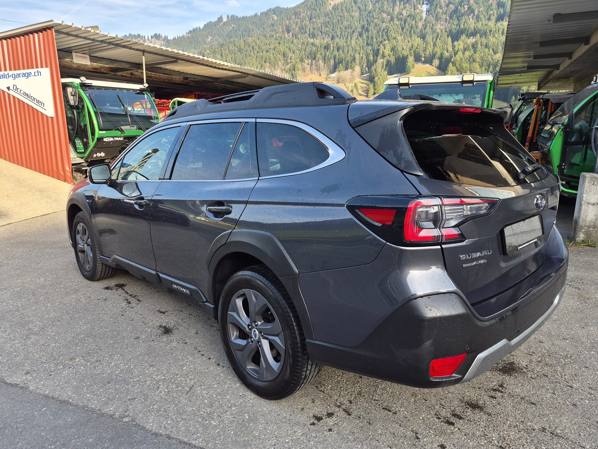 SUBARU Outback 2.5i Swiss Plus AWD Lineartronic-image-6