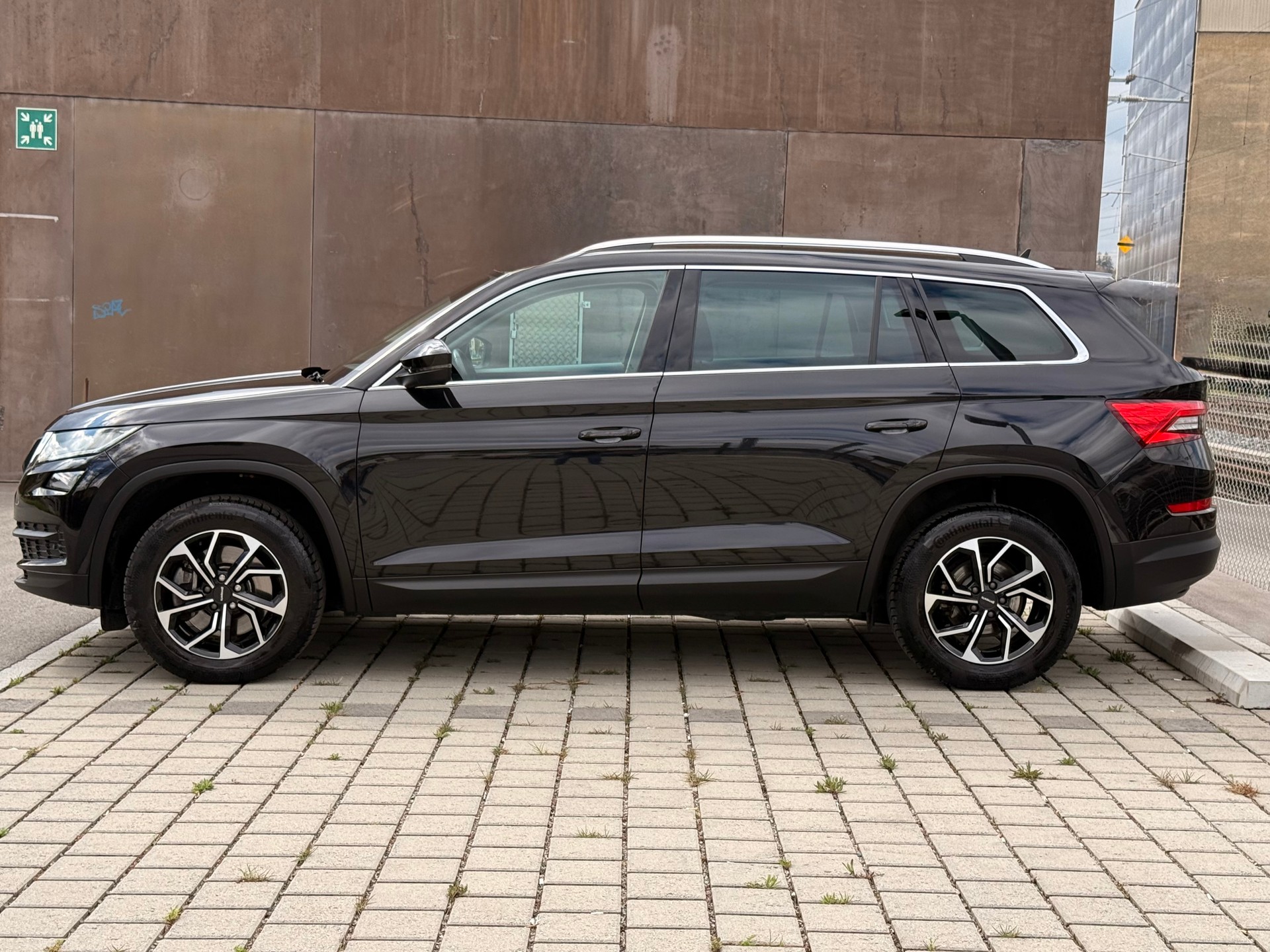 SKODA Kodiaq 2.0 TDI CR Ambition 4x4 DSG-showroom-element-1