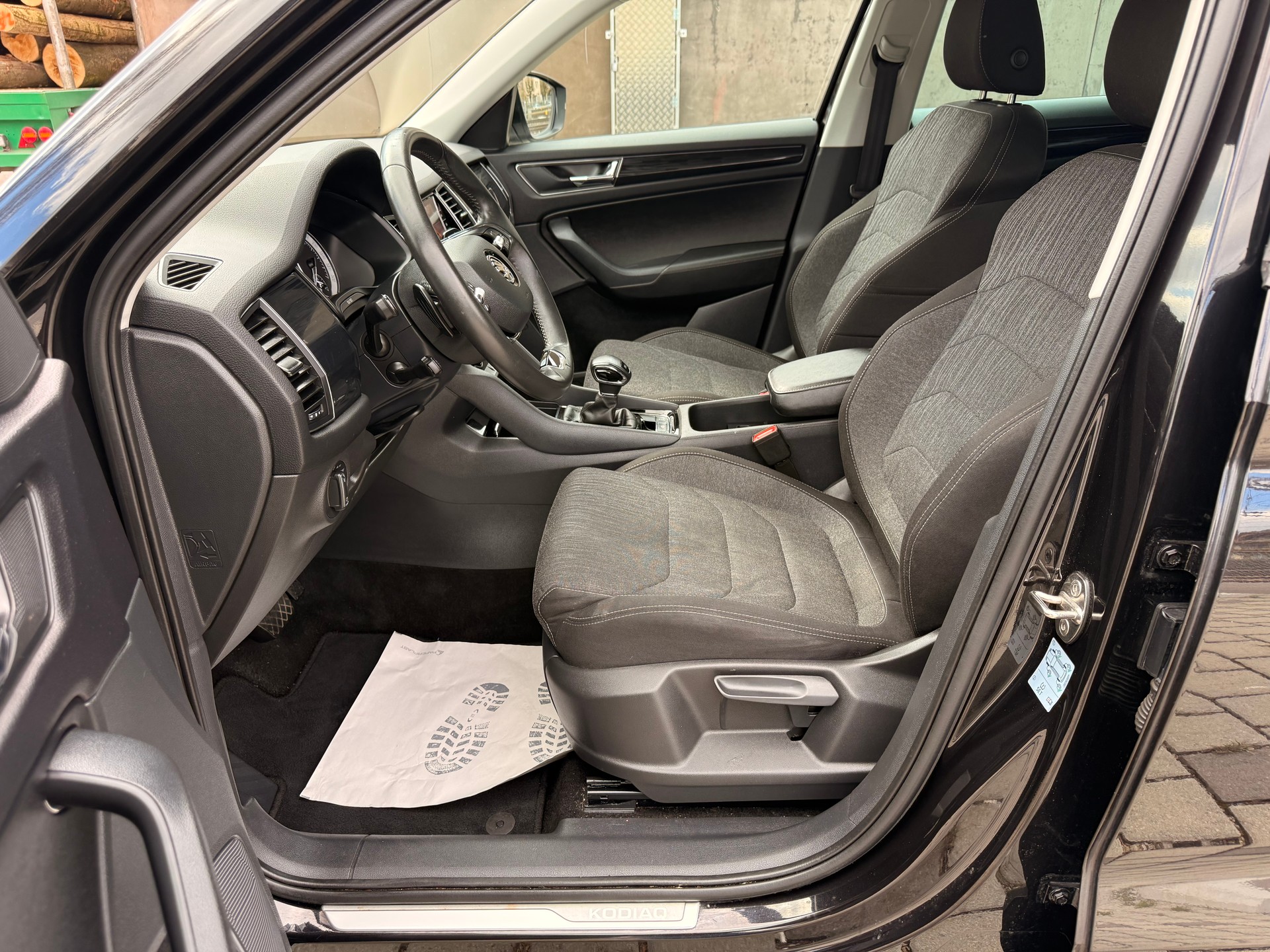 SKODA Kodiaq 2.0 TDI CR Ambition 4x4 DSG-image-12