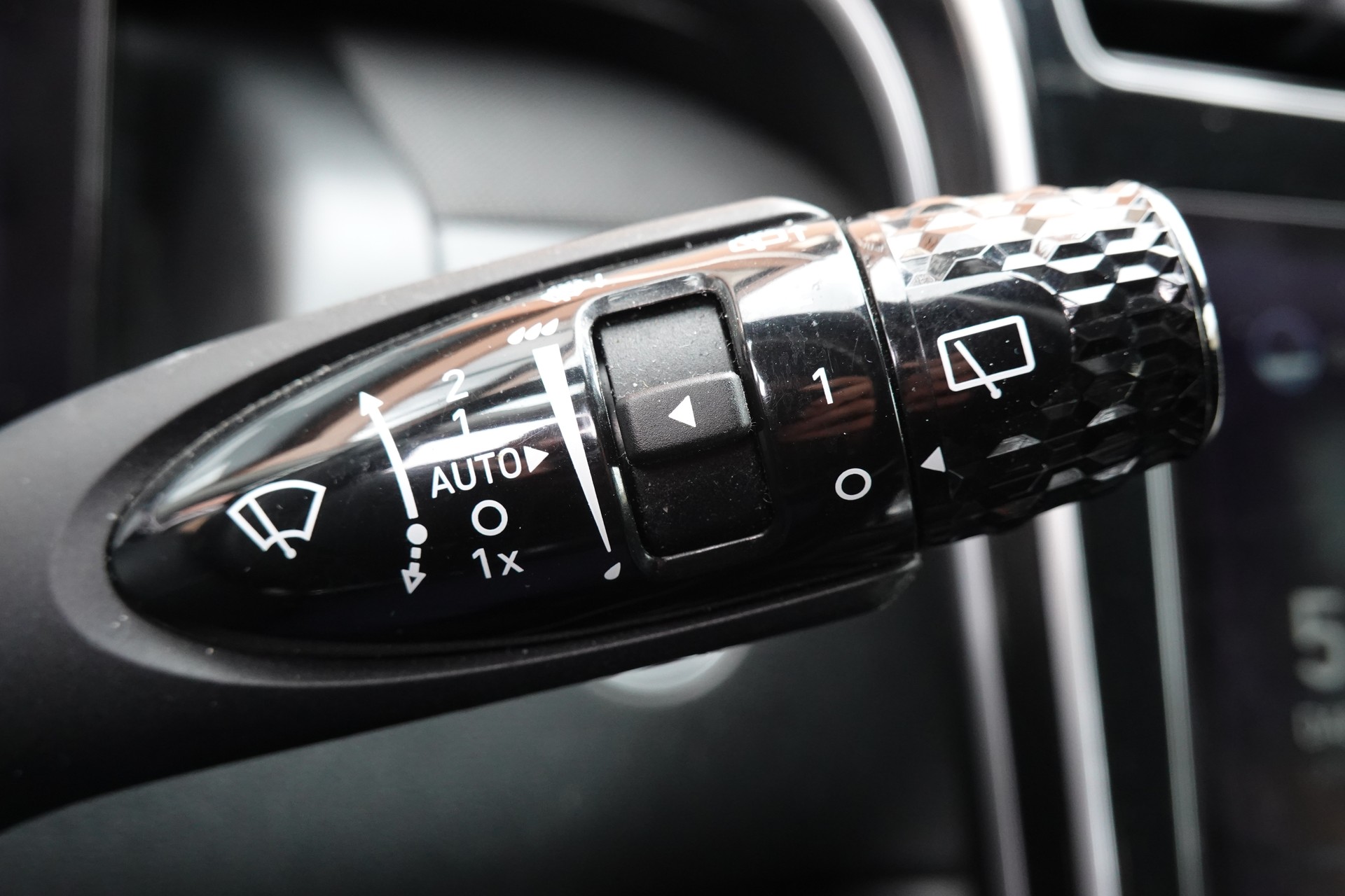 HYUNDAI Tucson 1.6 TGDI HEV Amplia 4WD - "CH Auto * 8 Roues * Caméra * Trempomat Adaptitif"-image-15