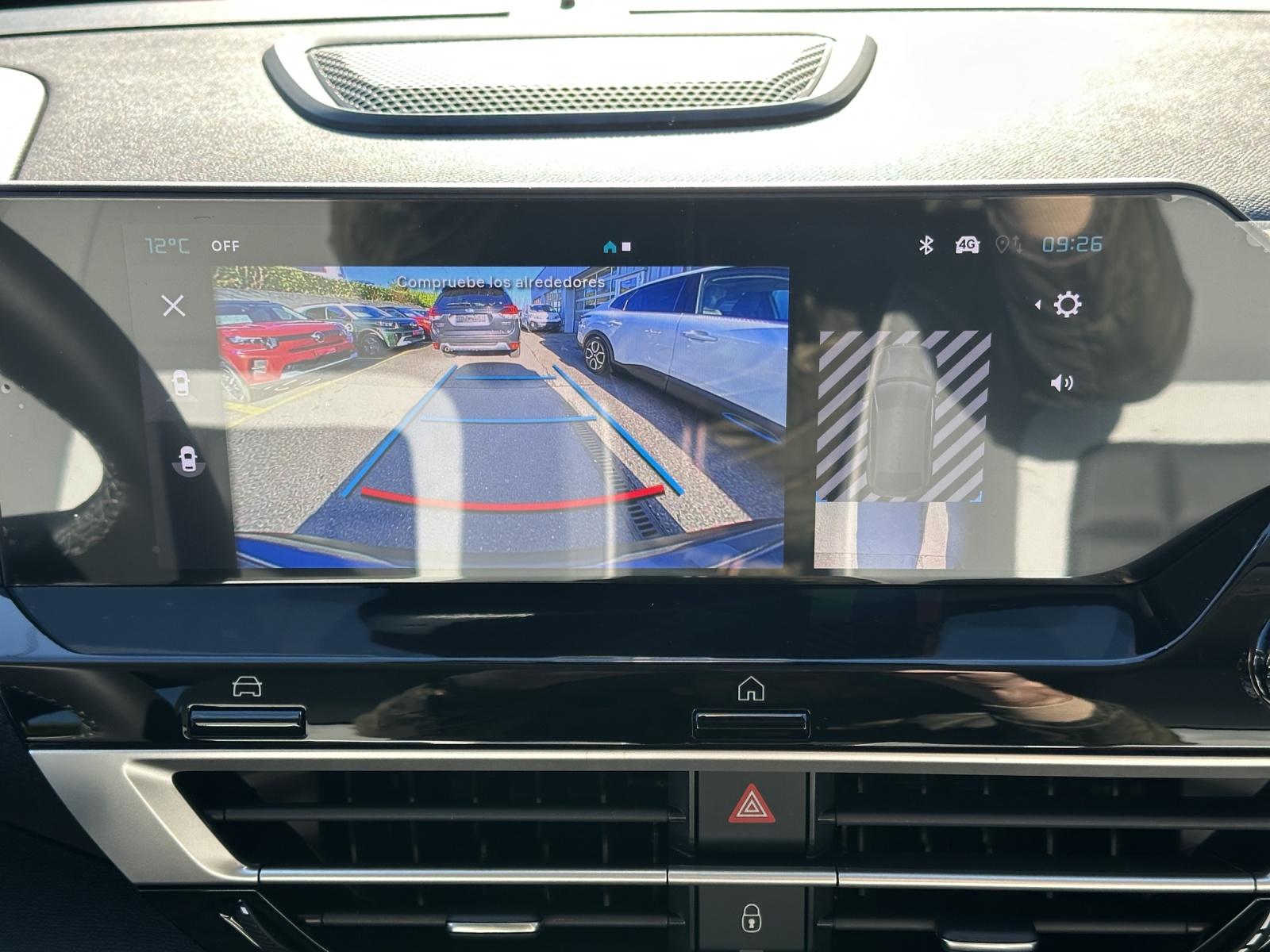 CITROEN C4 1.2 Hybrid 145 Max-image-13