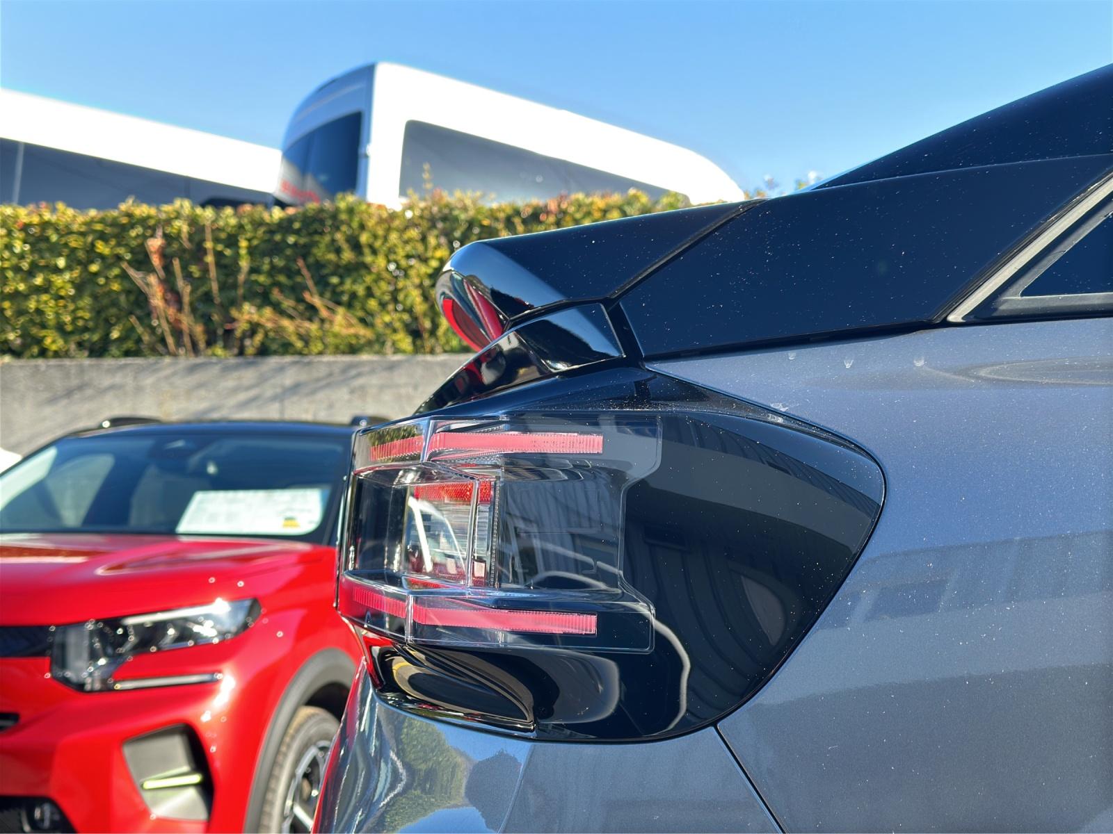CITROEN C4 1.2 Hybrid 145 Max-image-19