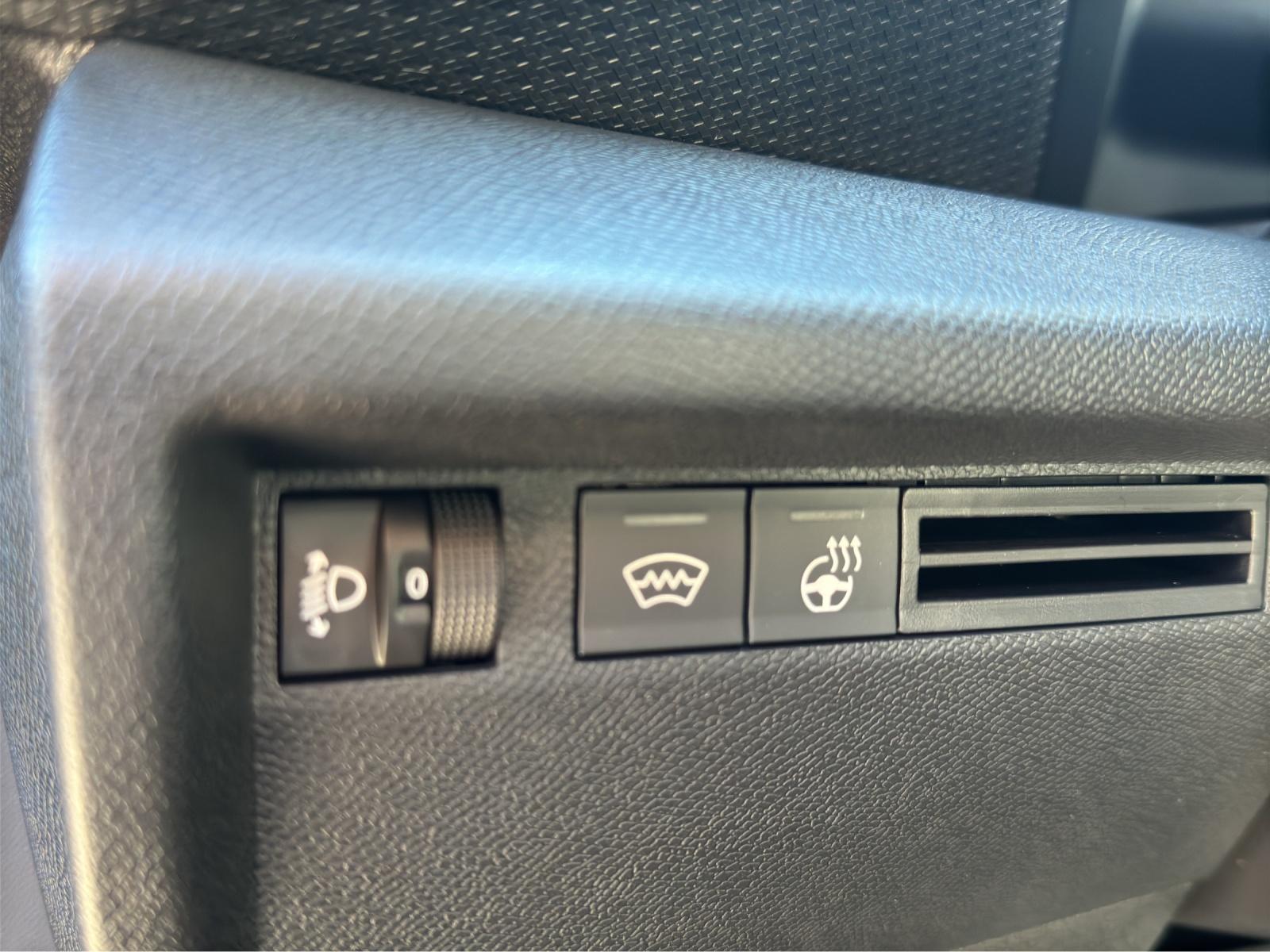 CITROEN C4 1.2 Hybrid 145 Max-image-12