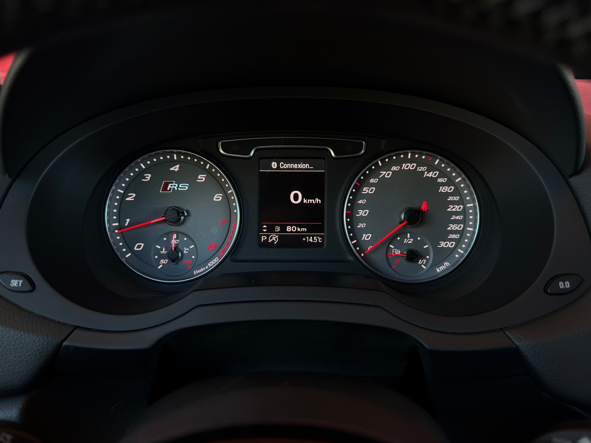 AUDI RS Q3 2.5 TFSI quattro S-tronic *CH* *Crochet d'attelage*-image-10