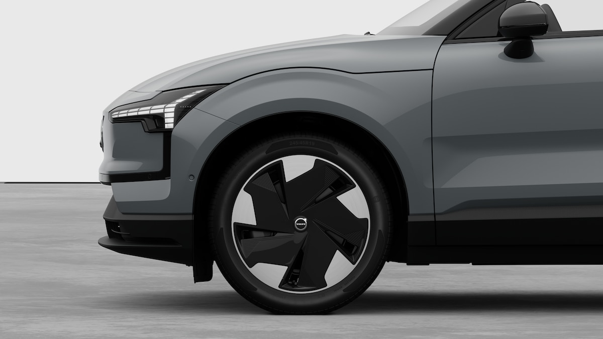 VOLVO EX30 E60 Twin Ultra Performance AWD-image-7