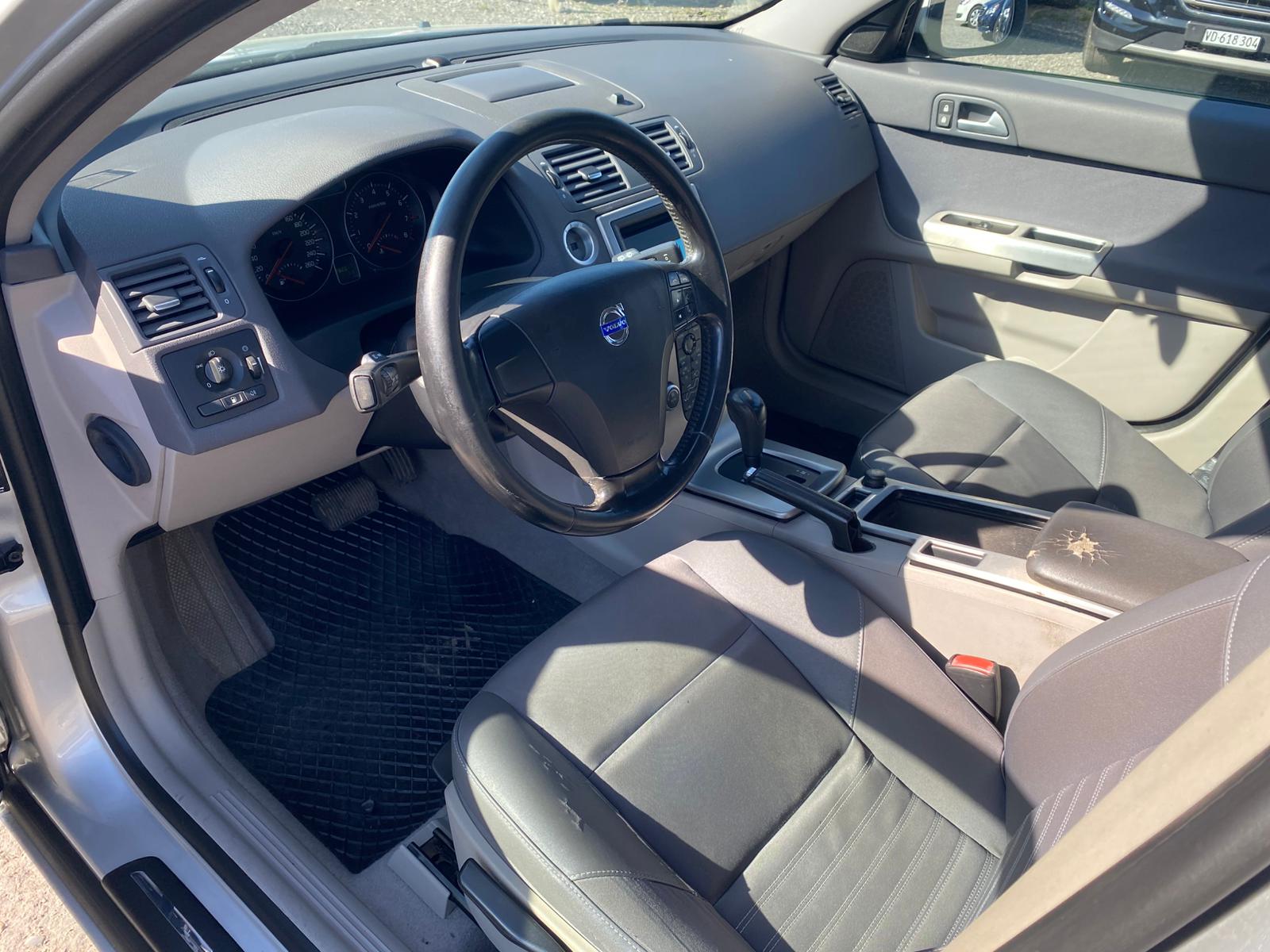 VOLVO V50 T5 AWD Kinetic Geartronic-image-11