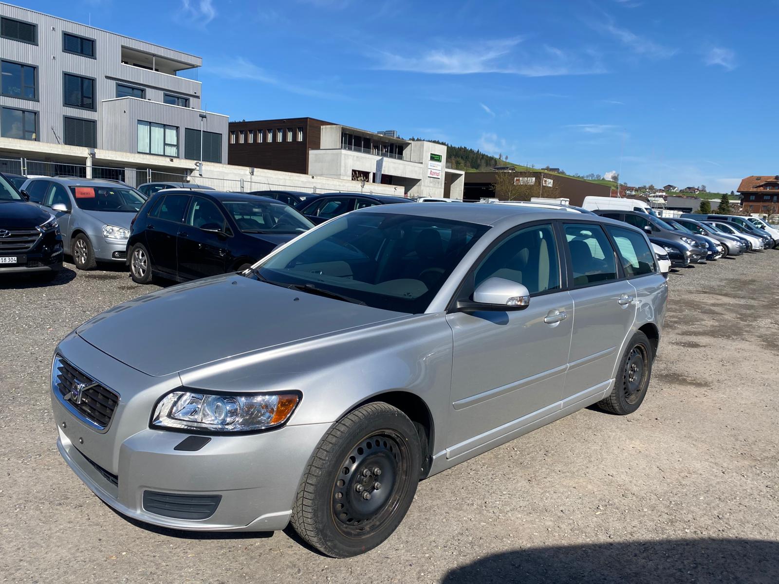 VOLVO V50 T5 AWD Kinetic Geartronic-image-1