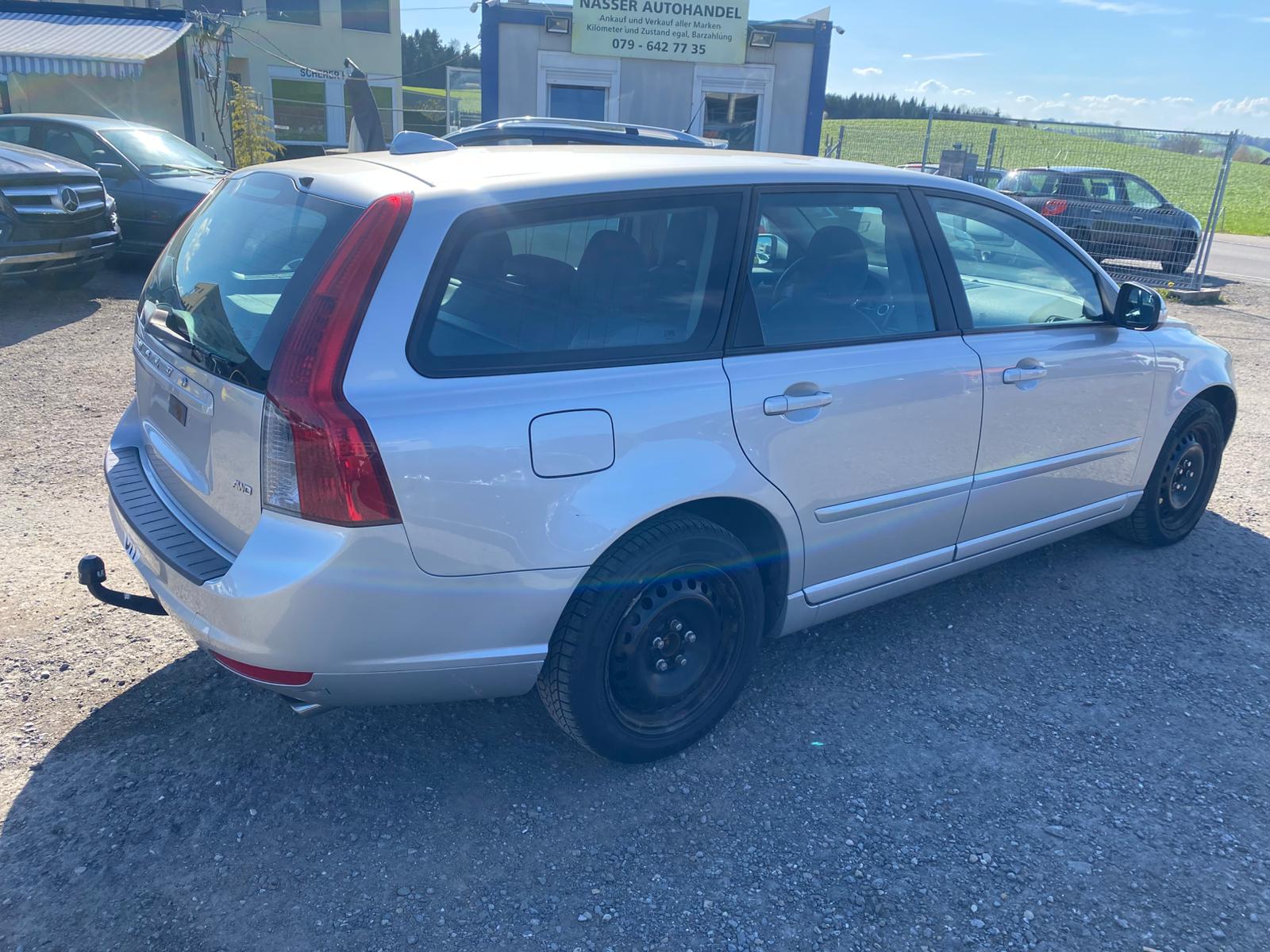 VOLVO V50 T5 AWD Kinetic Geartronic-image-3