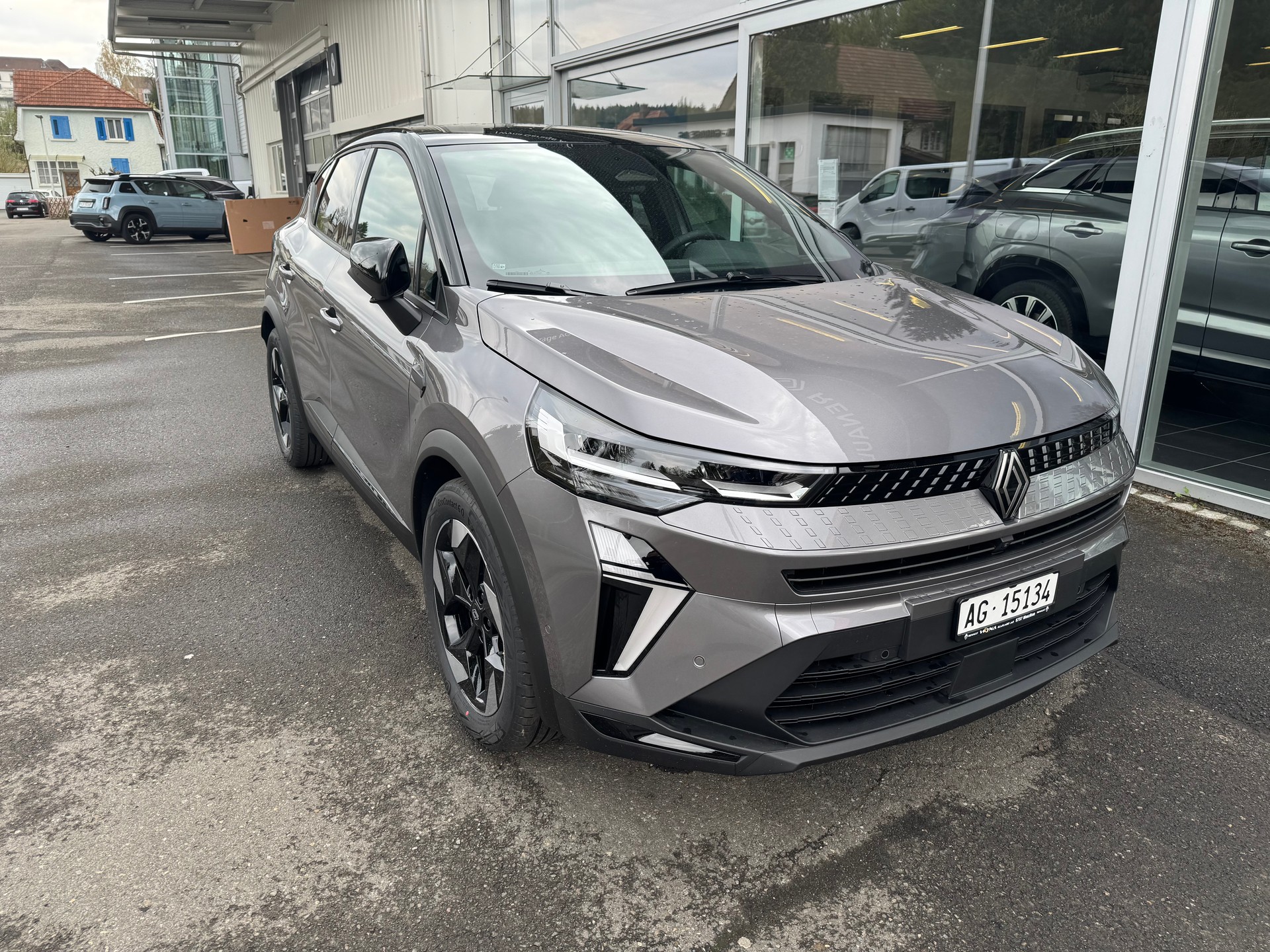 RENAULT Captur 1.8 E-Tech 160 Techno DHT-image-4