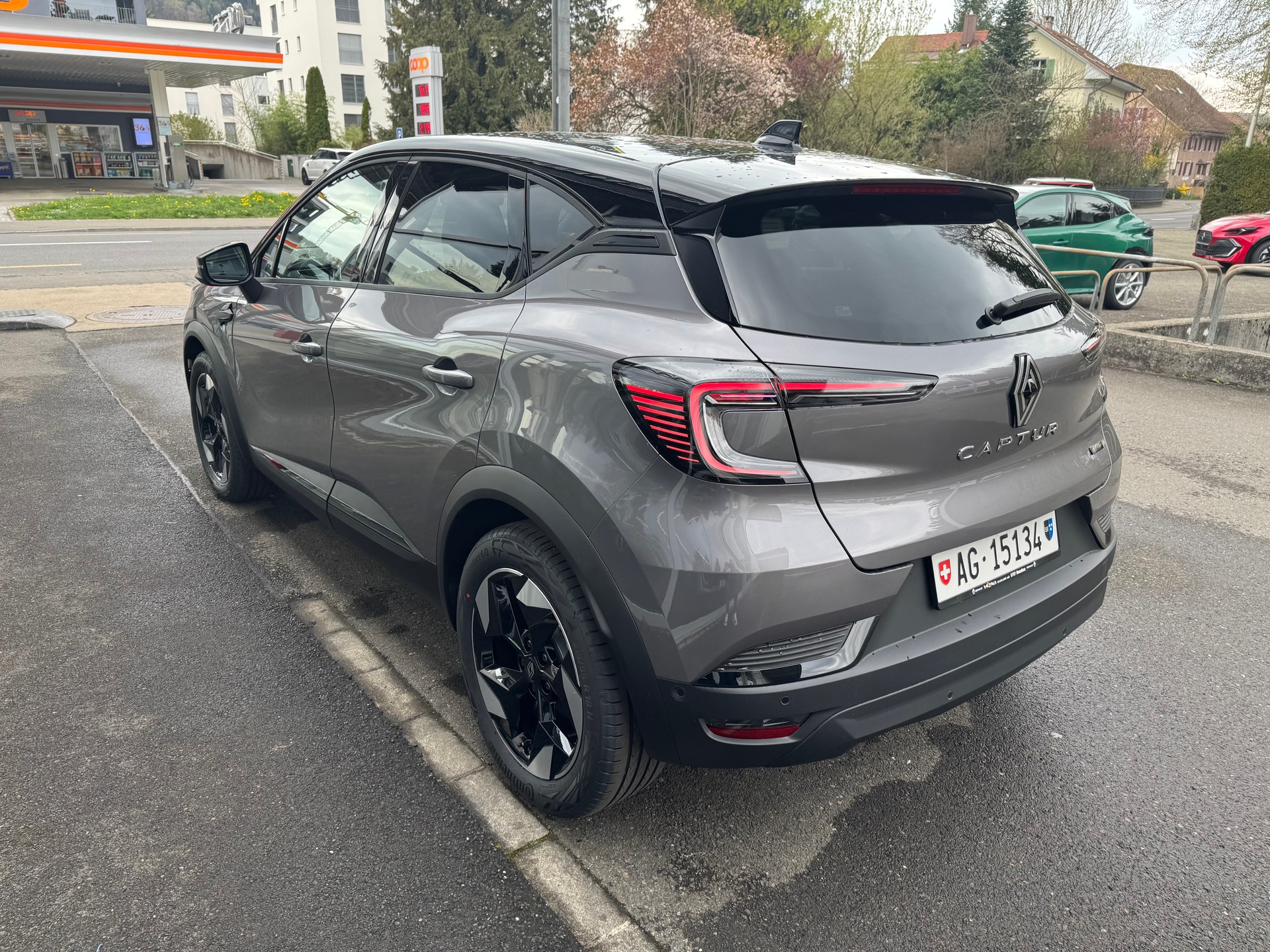 RENAULT Captur 1.8 E-Tech 160 Techno DHT-image-6