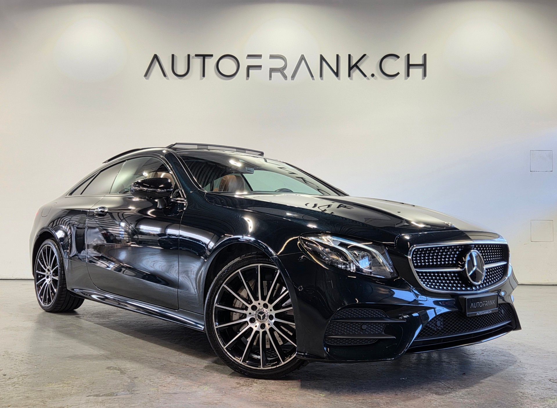 MERCEDES-BENZ E 400 AMG Line 4matic Coupé-image-0