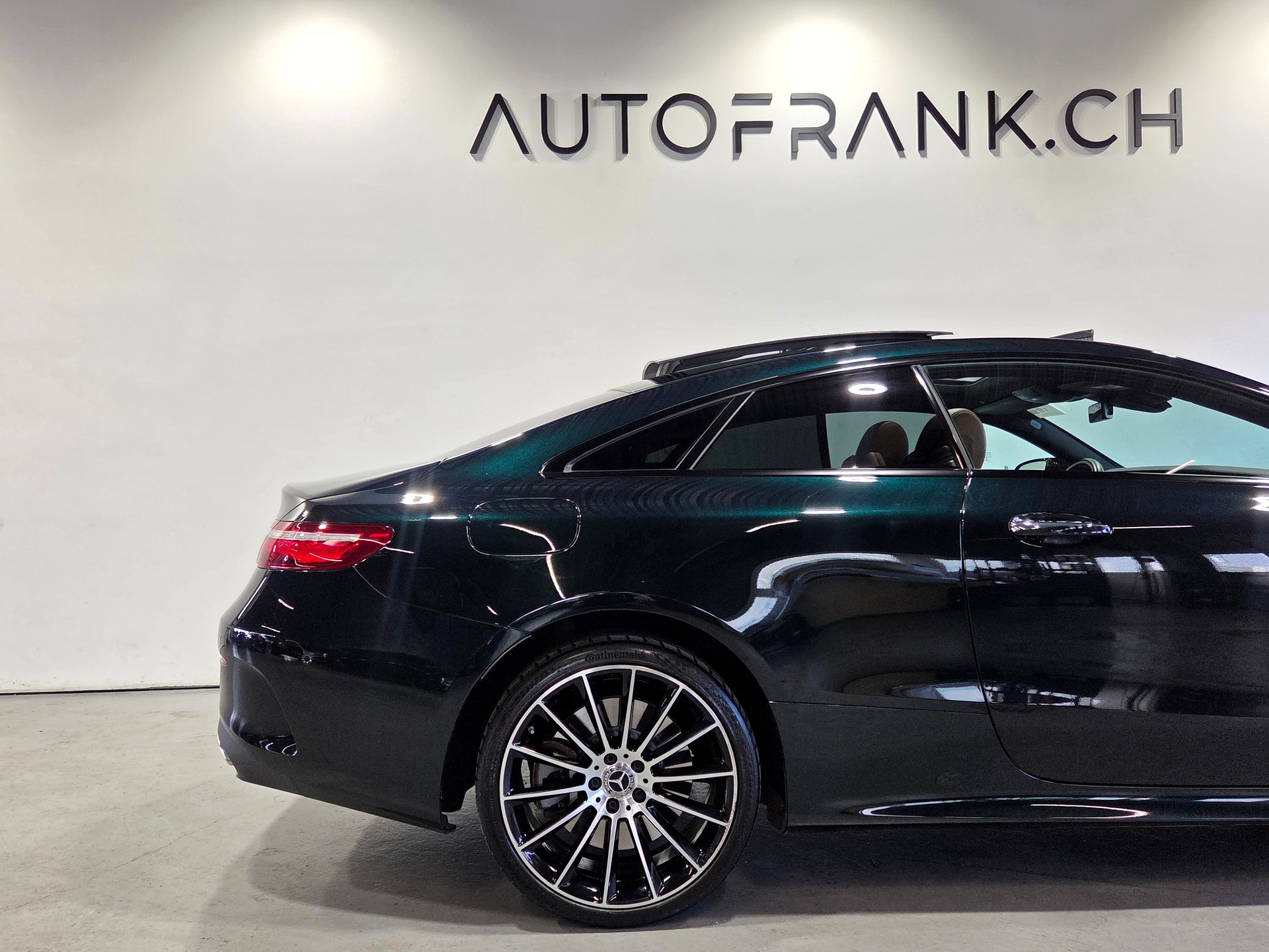 MERCEDES-BENZ E 400 AMG Line 4matic Coupé-image-10
