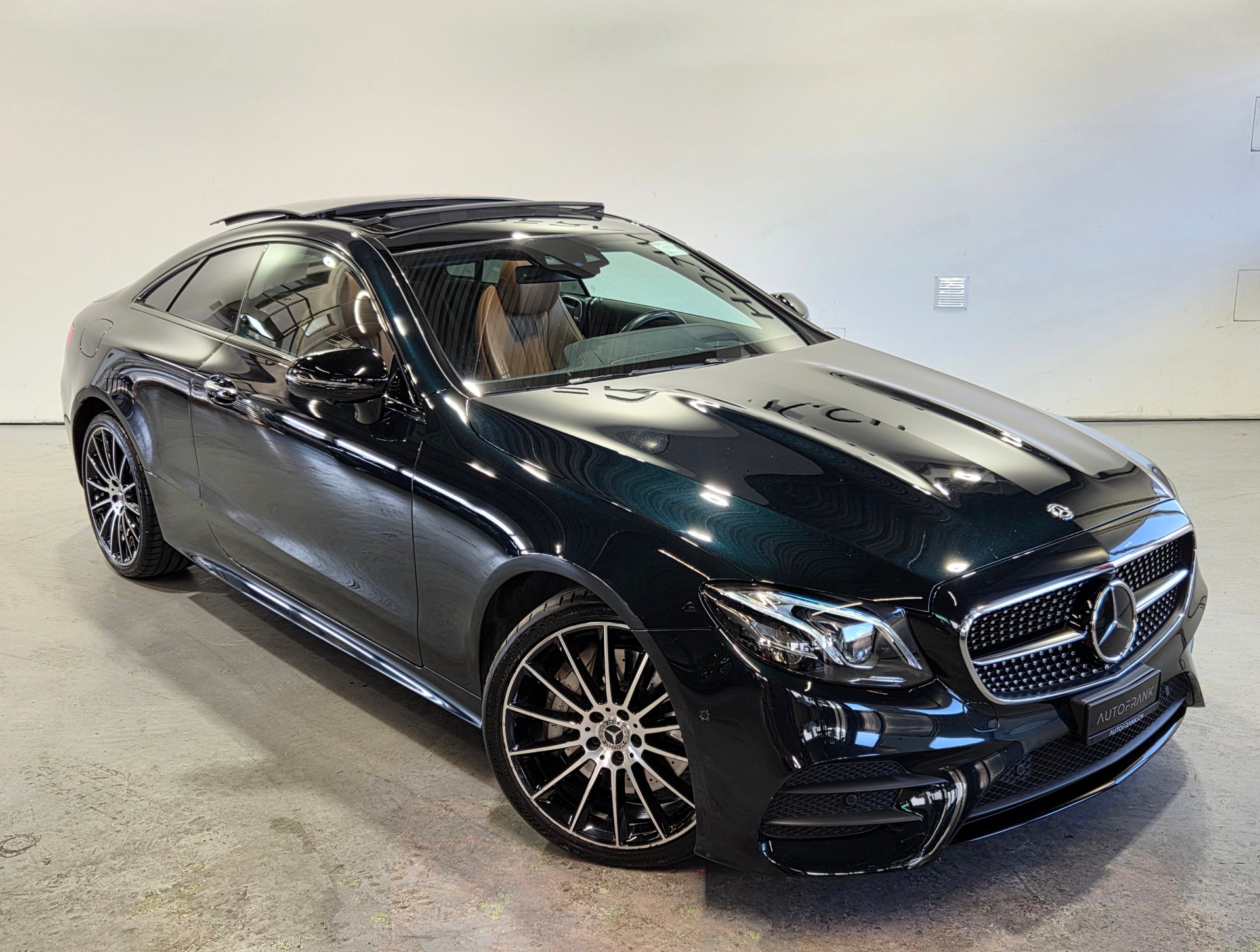 MERCEDES-BENZ E 400 AMG Line 4matic Coupé-image-1