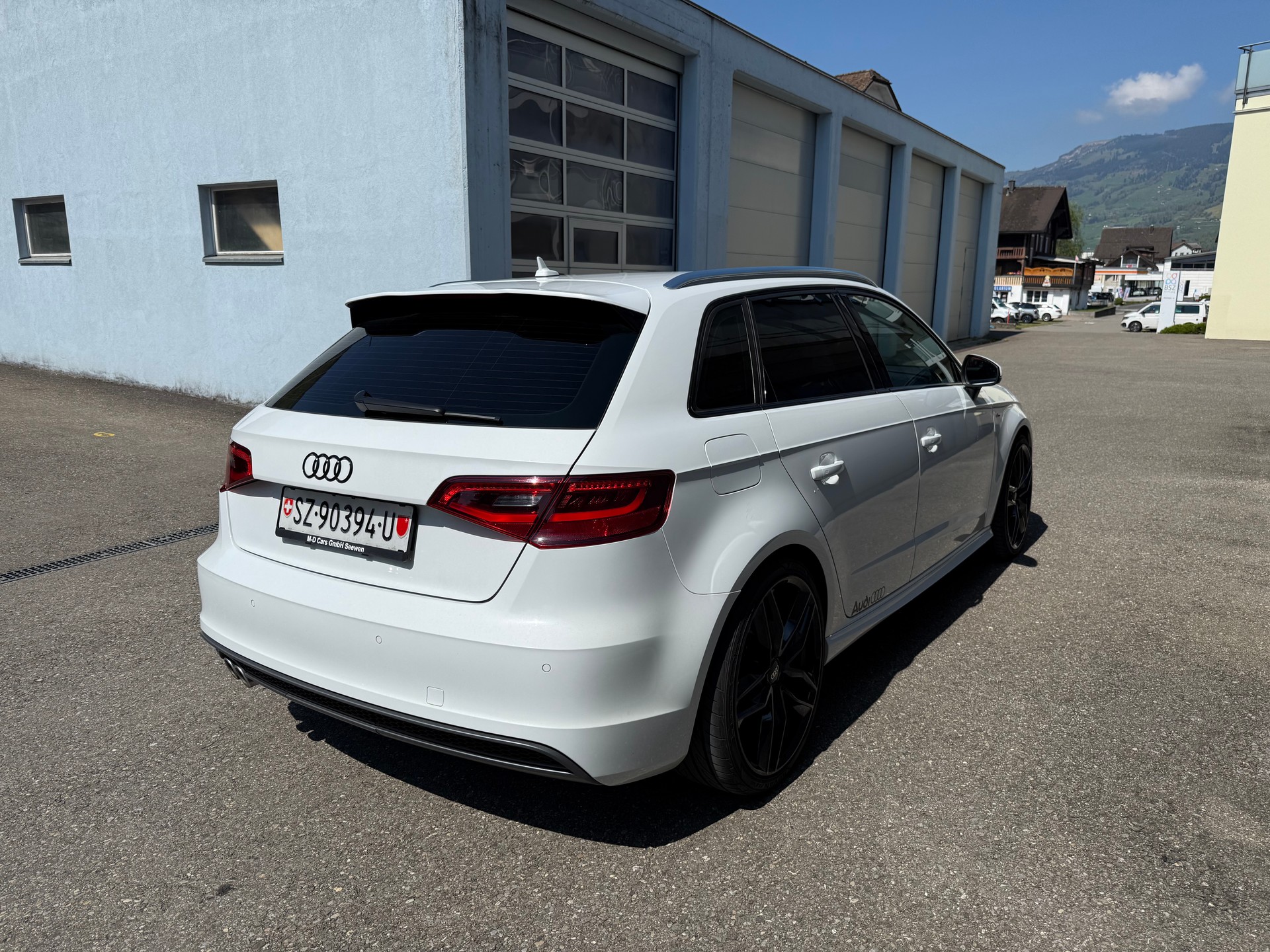 AUDI A3 Sportback 2.0 TDI Ambition quattro S-tronic S-Line-showroom-element-3
