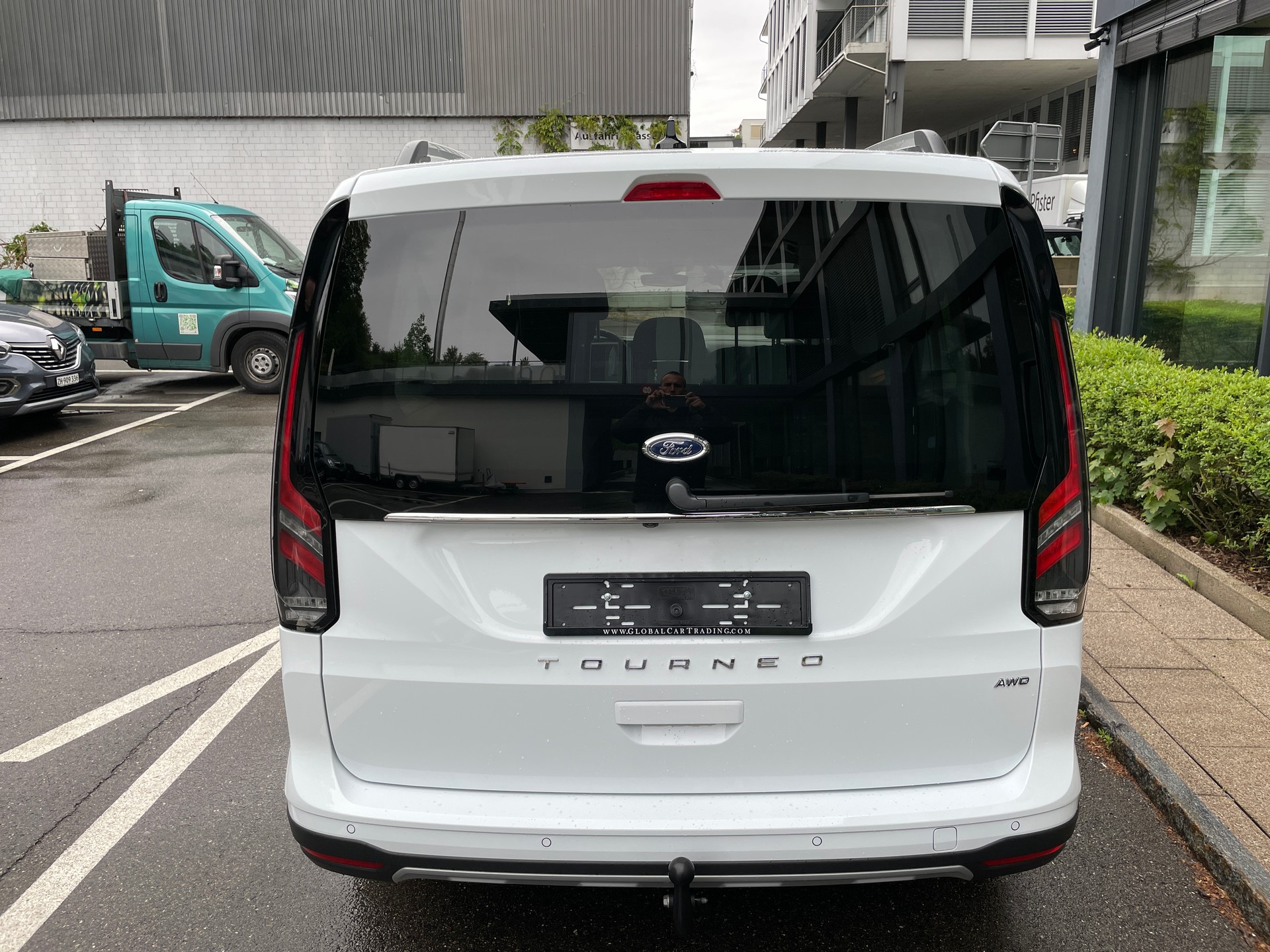 FORD Grand Tourneo Connect Active, ALLRAD, 7-Sitze-image-3
