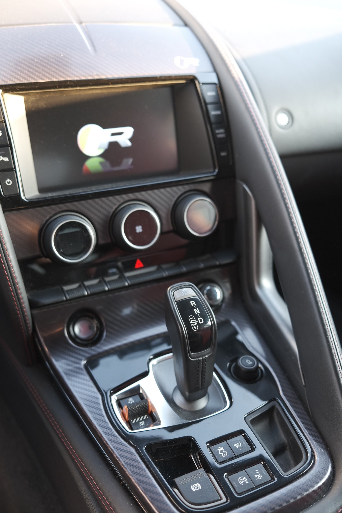 JAGUAR F-Type Coupé R 5.0 V8 S/C-image-10