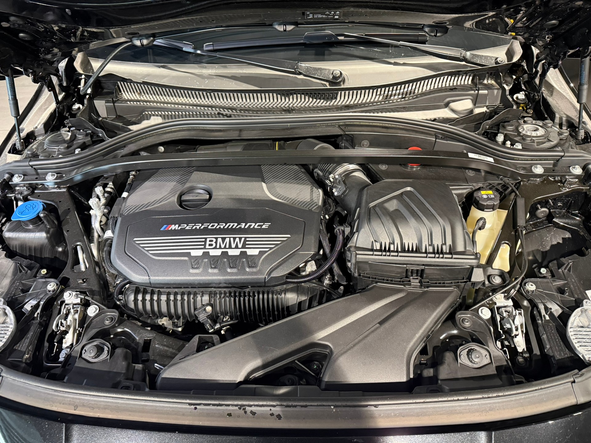 BMW M135i xDrive Steptronic-image-26