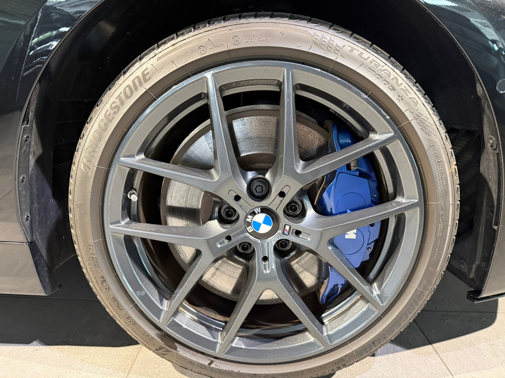 BMW M135i xDrive Steptronic-image-8