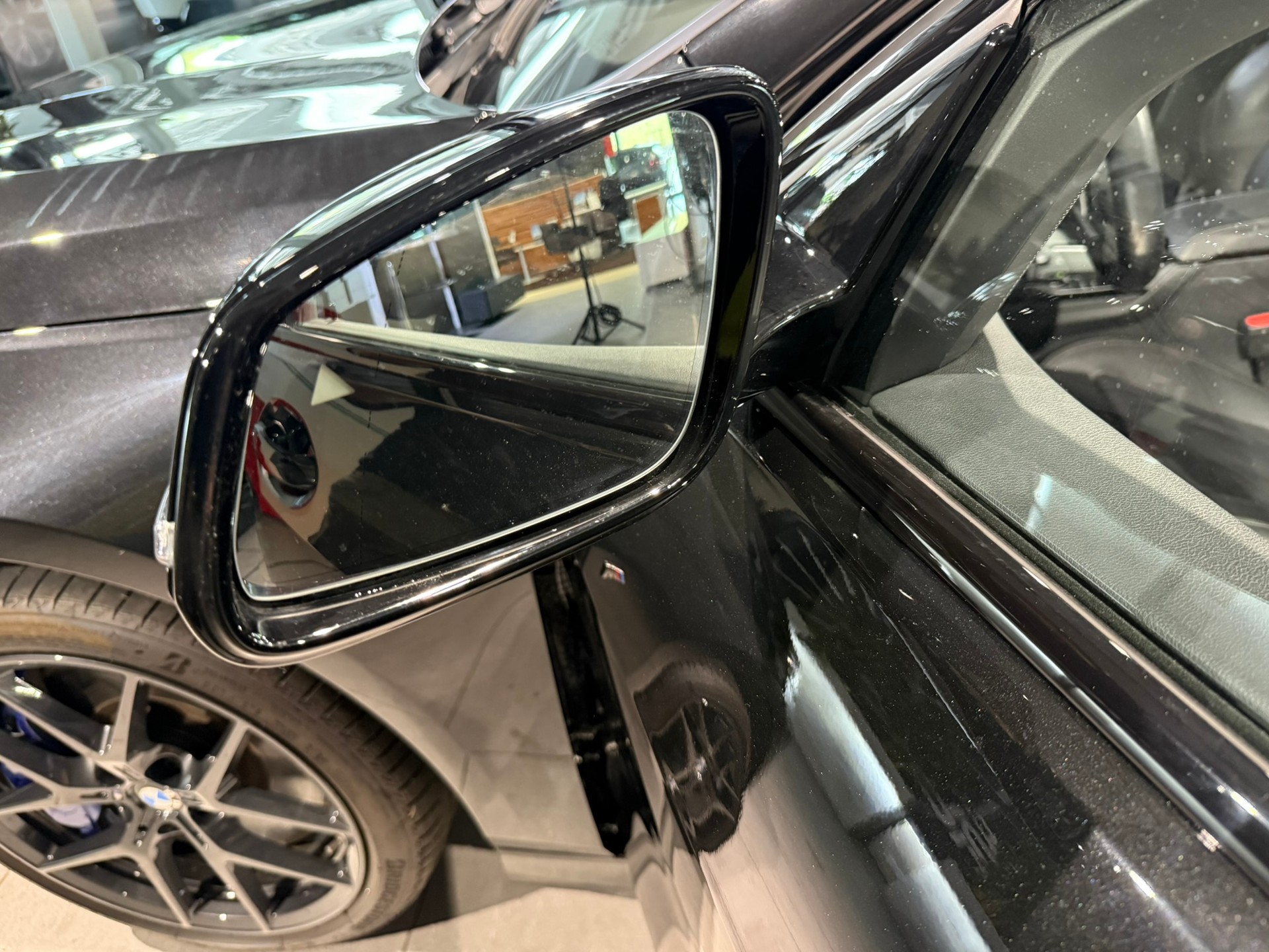 BMW M135i xDrive Steptronic-image-27