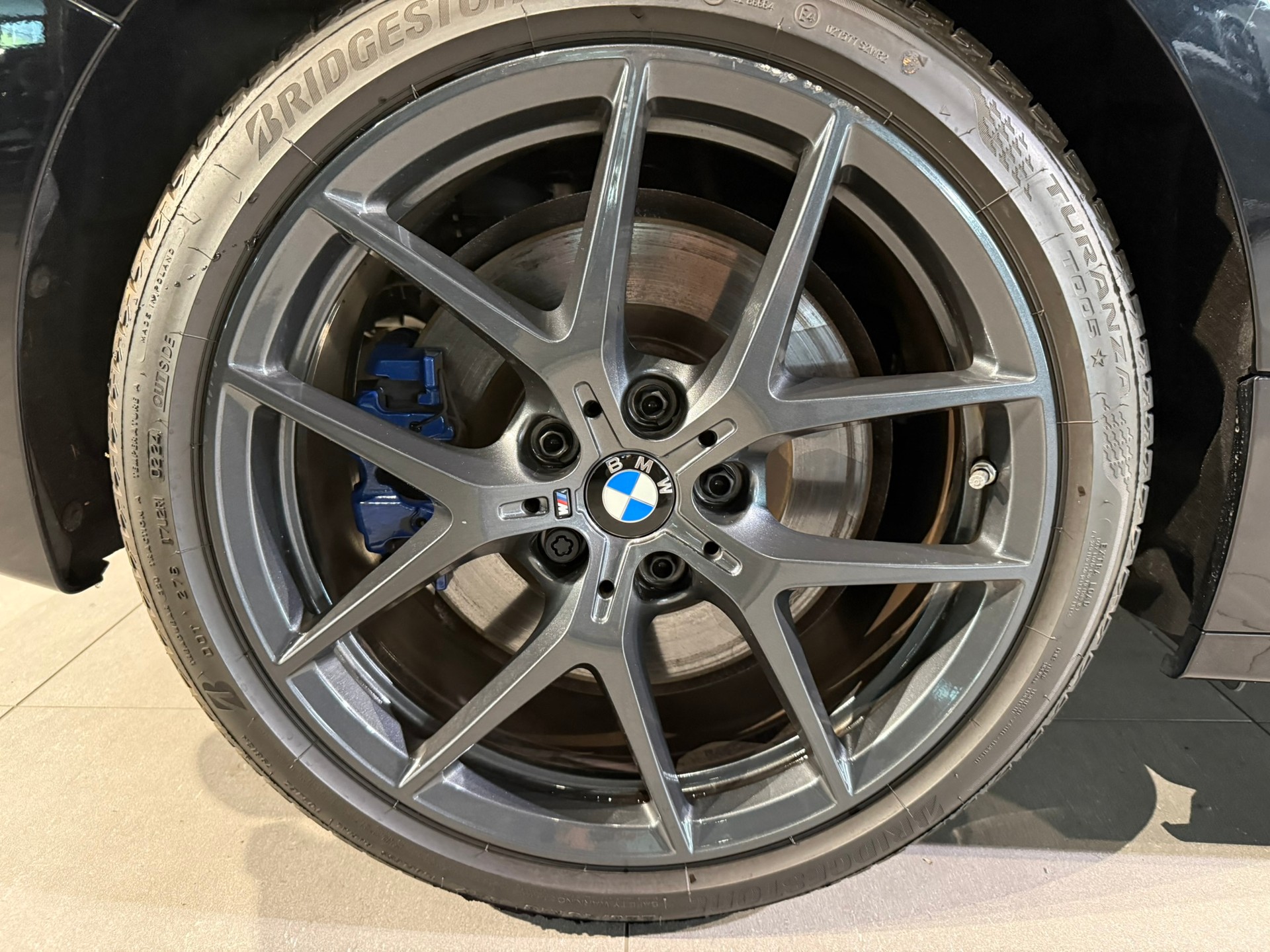 BMW M135i xDrive Steptronic-image-9