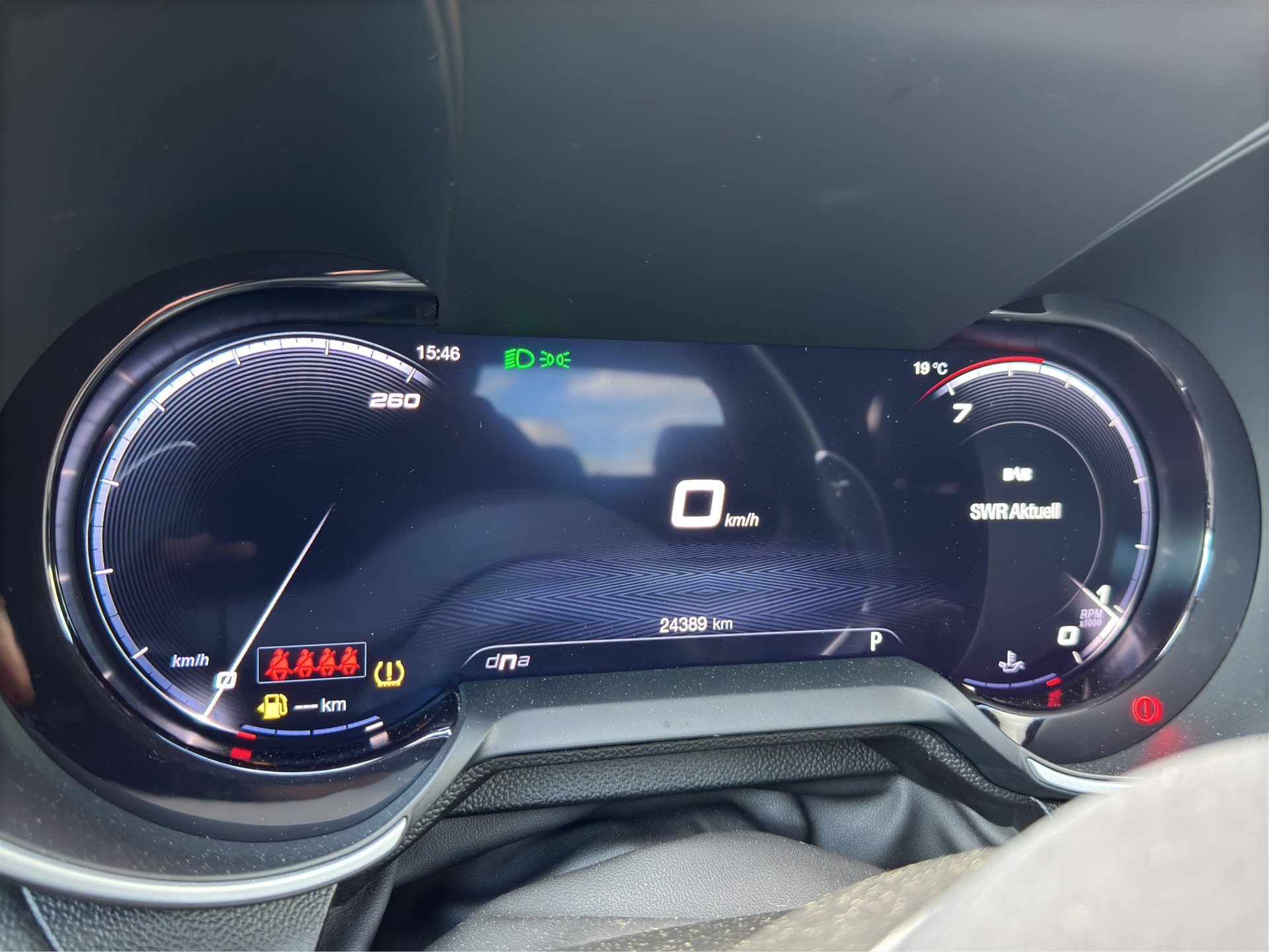 ALFA ROMEO Giulia 2.0 Competizione Q4 AT8-image-11