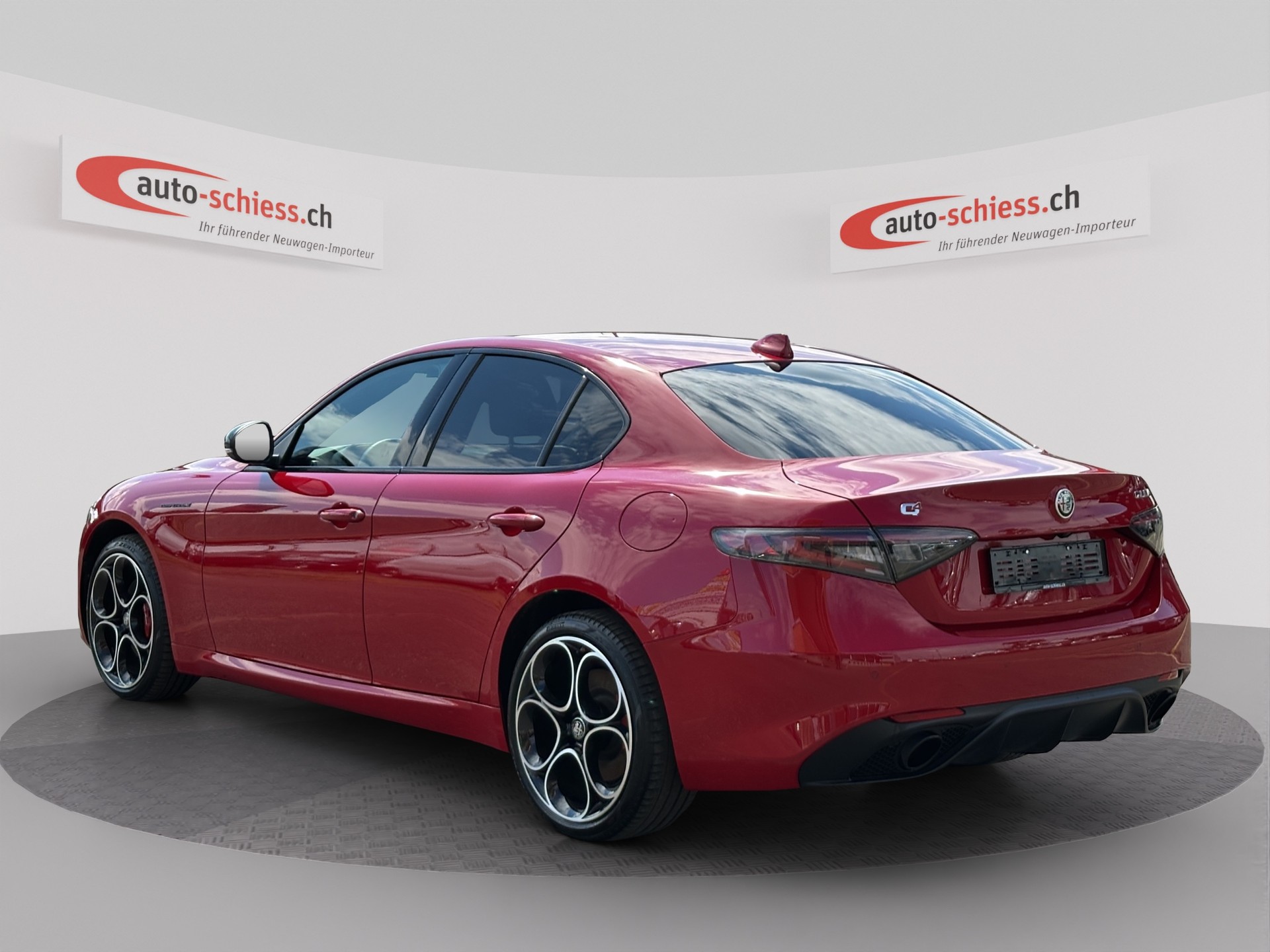 ALFA ROMEO Giulia 2.0 Competizione Q4 AT8-image-2