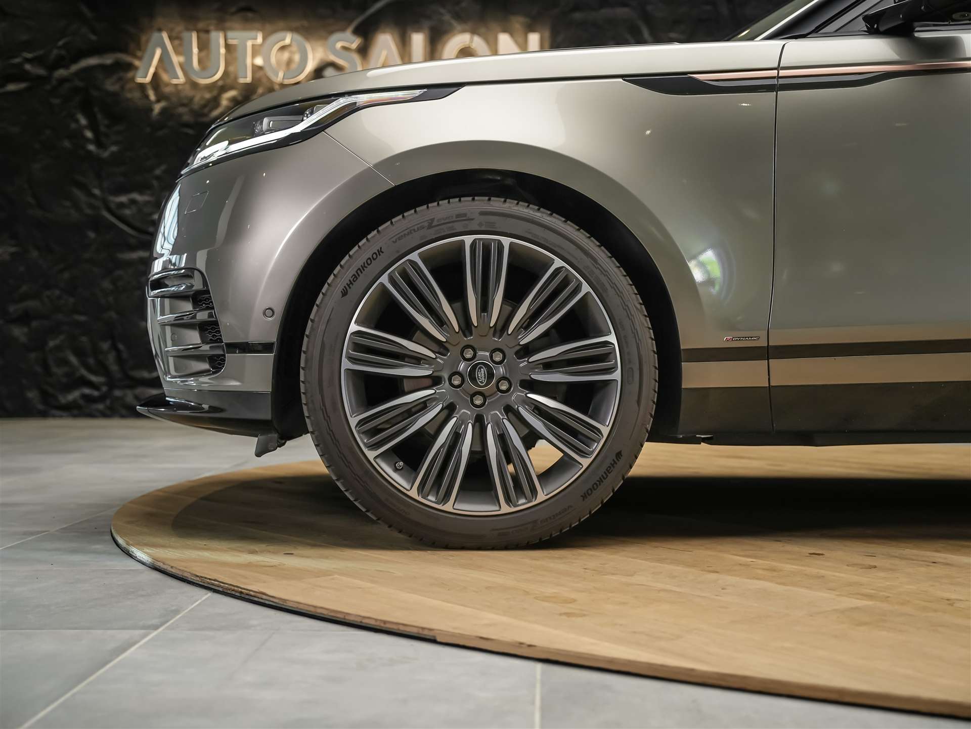 LAND ROVER Range Rover Velar R-Dynamic P 380 HSE *First Edition*Massage*Panorama*360°Kamera*Sitzbelüftung*-image-18