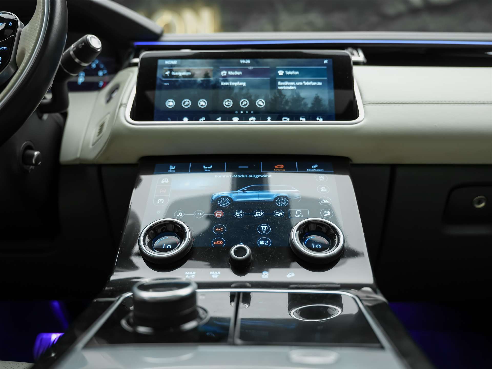 LAND ROVER Range Rover Velar R-Dynamic P 380 HSE *First Edition*Massage*Panorama*360°Kamera*Sitzbelüftung*-image-22