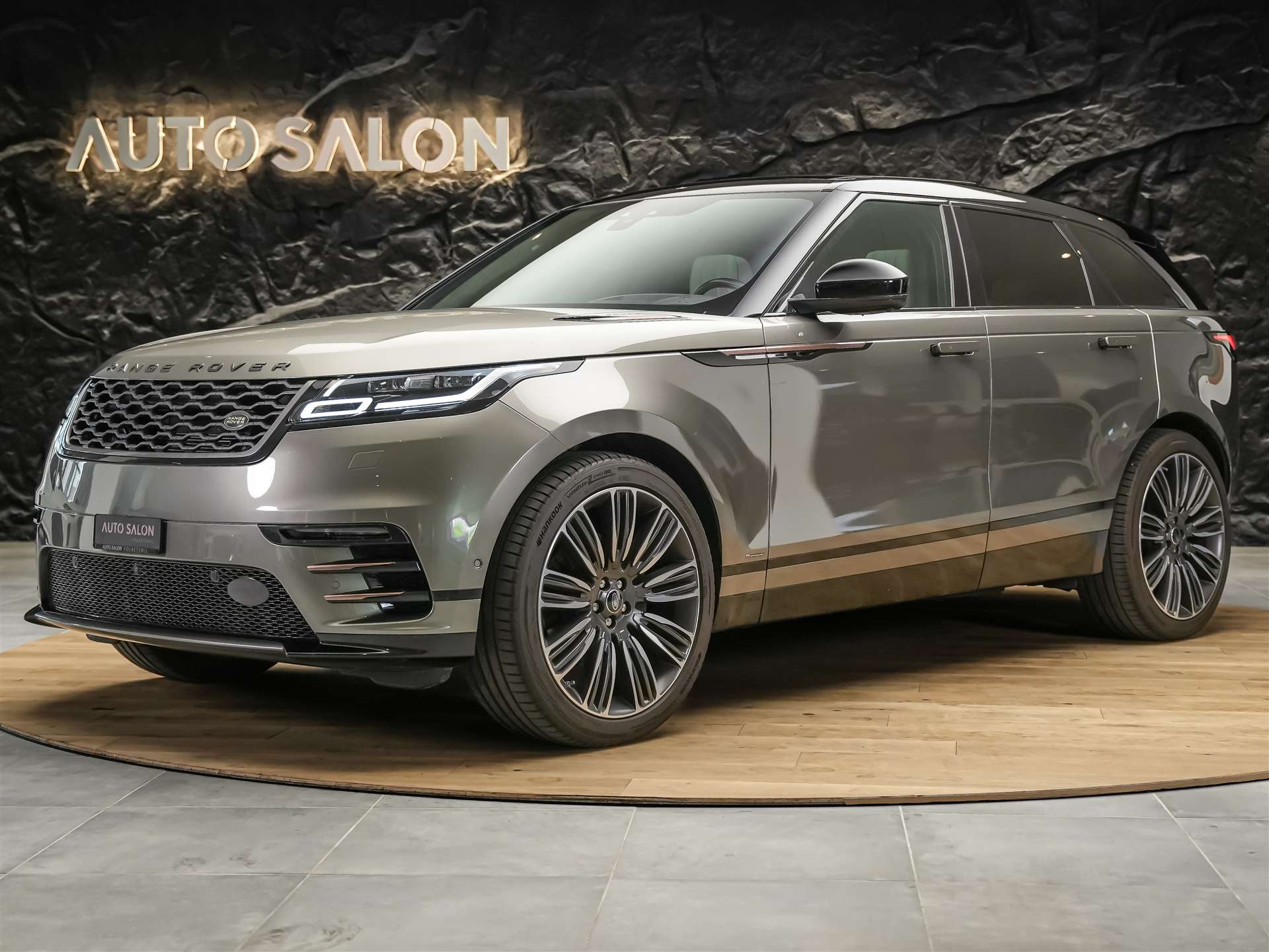 LAND ROVER Range Rover Velar R-Dynamic P 380 HSE *First Edition*Massage*Panorama*360°Kamera*Sitzbelüftung*-image-1