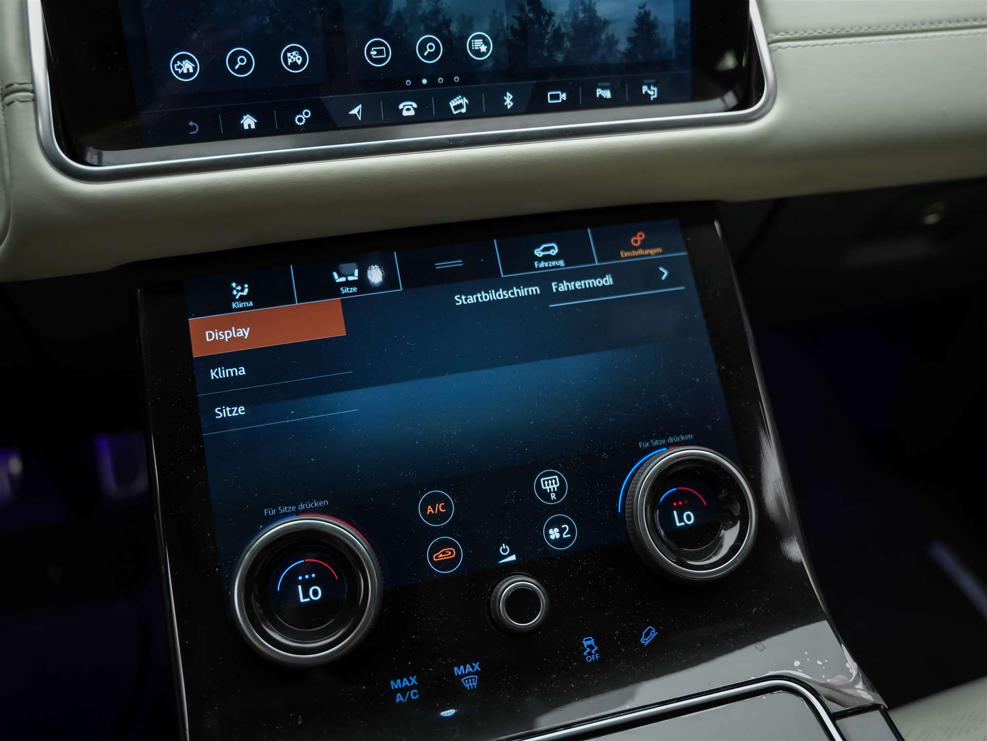 LAND ROVER Range Rover Velar R-Dynamic P 380 HSE *First Edition*Massage*Panorama*360°Kamera*Sitzbelüftung*-image-35
