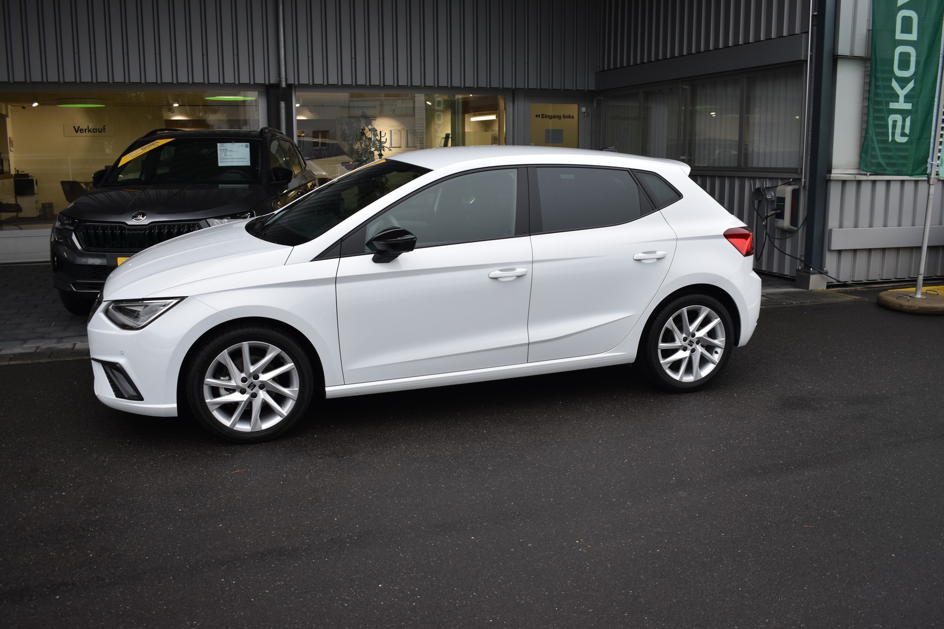SEAT Ibiza 1.0 EcoTSI FR DSG-showroom-element-2